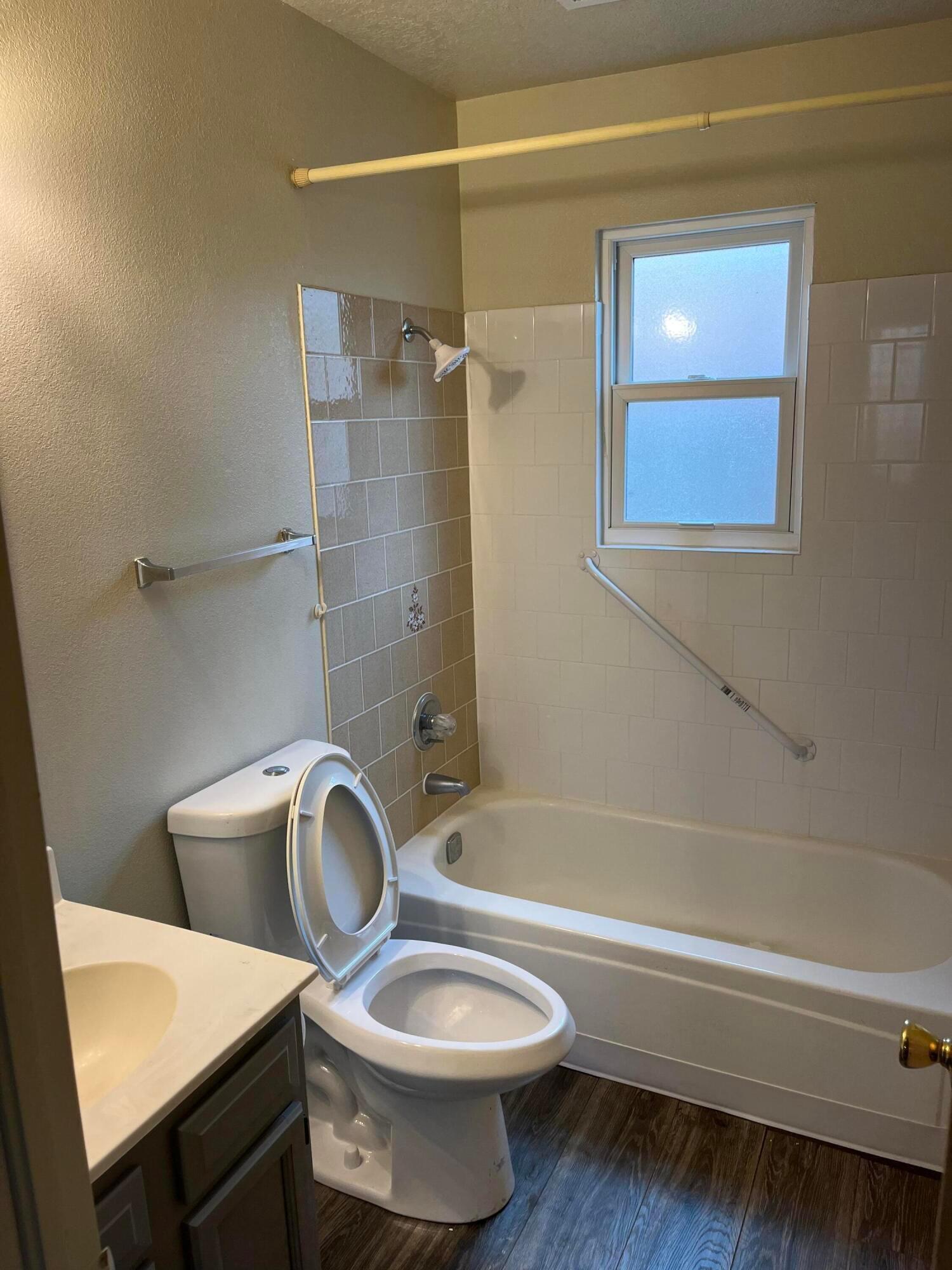 Photo 8 — 6532 Lamy Street NW