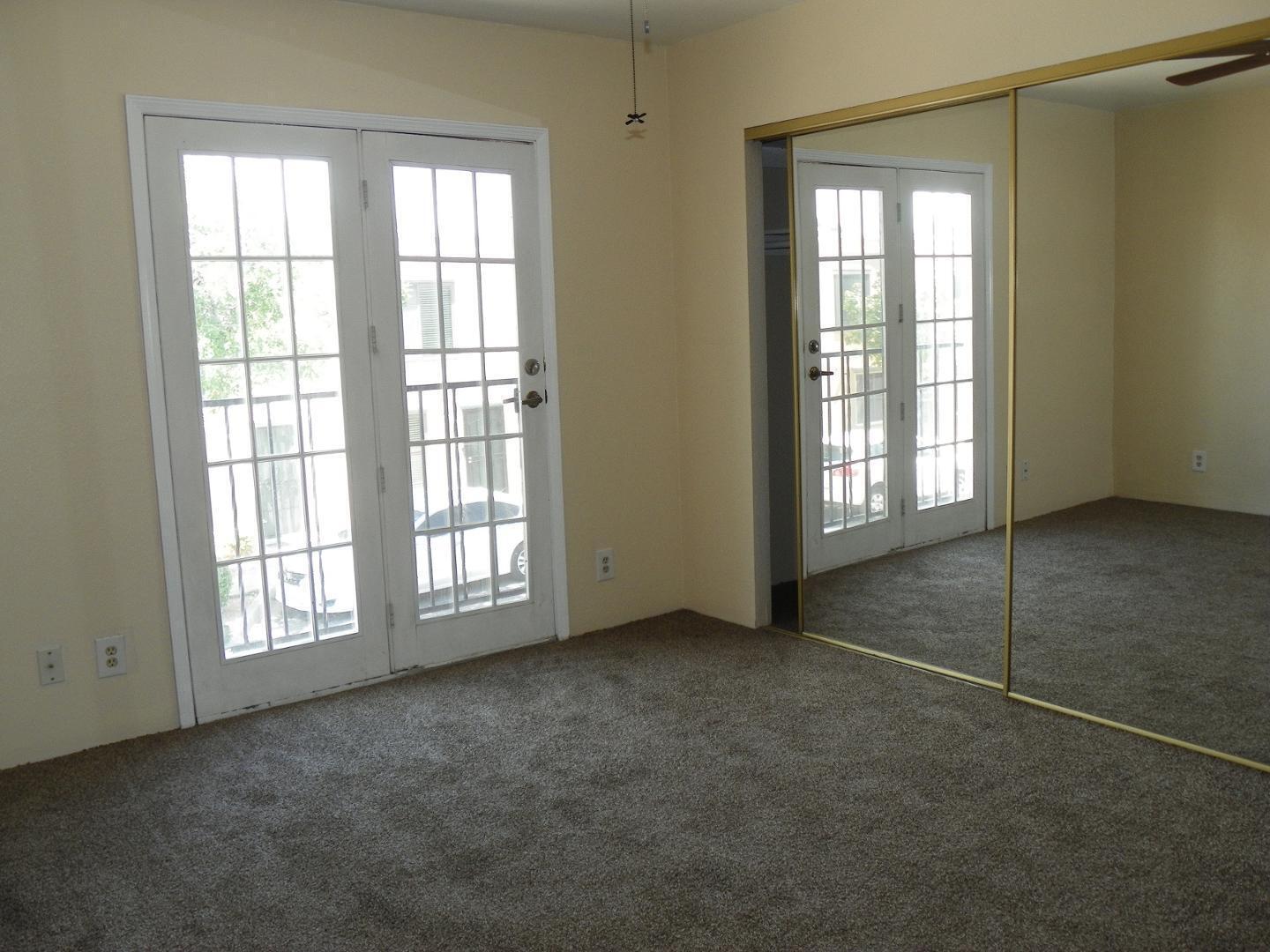 Photo 4 — 3301 Monroe Street NE F65
