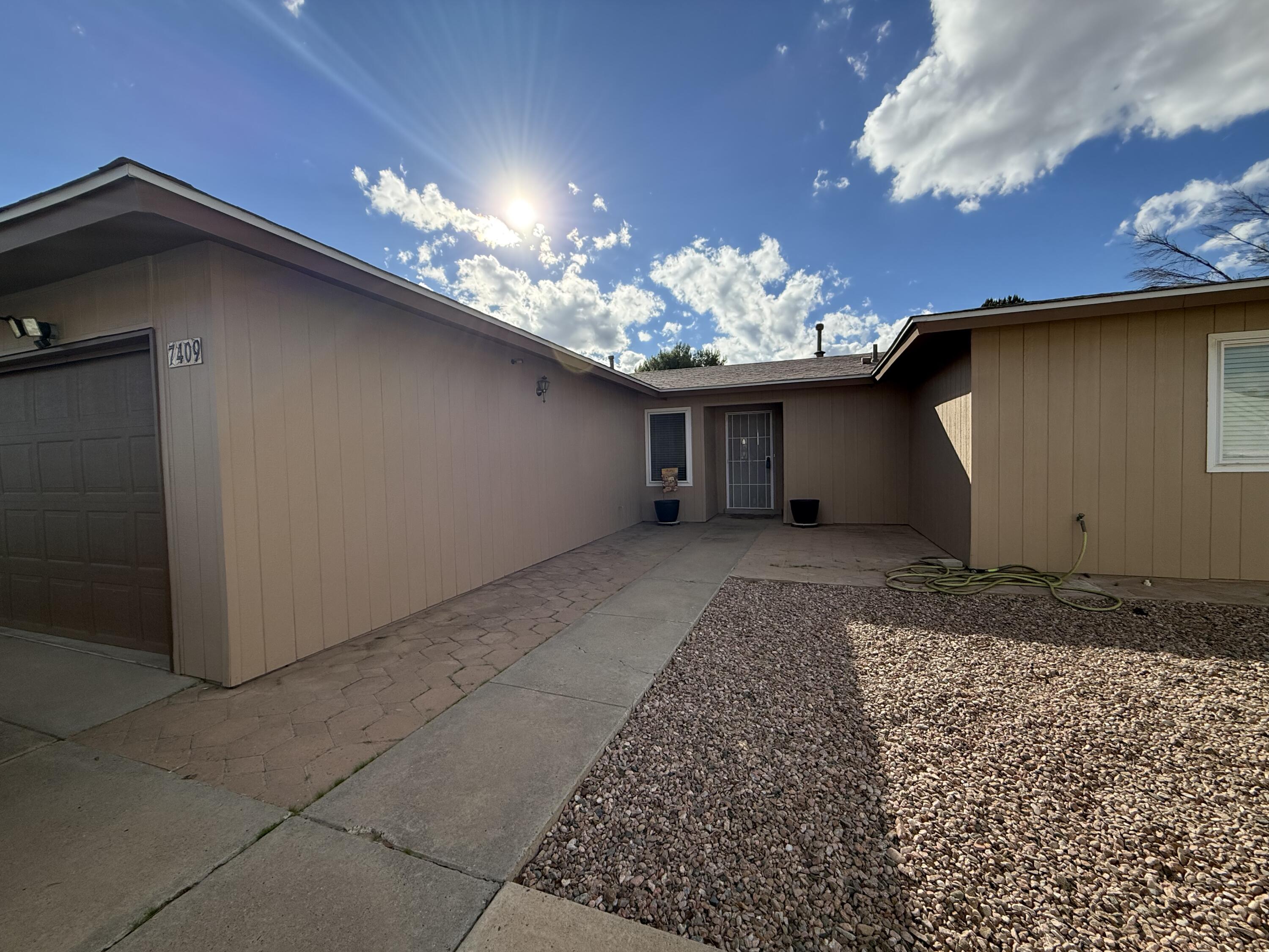 7409 Pecos Trail NW
