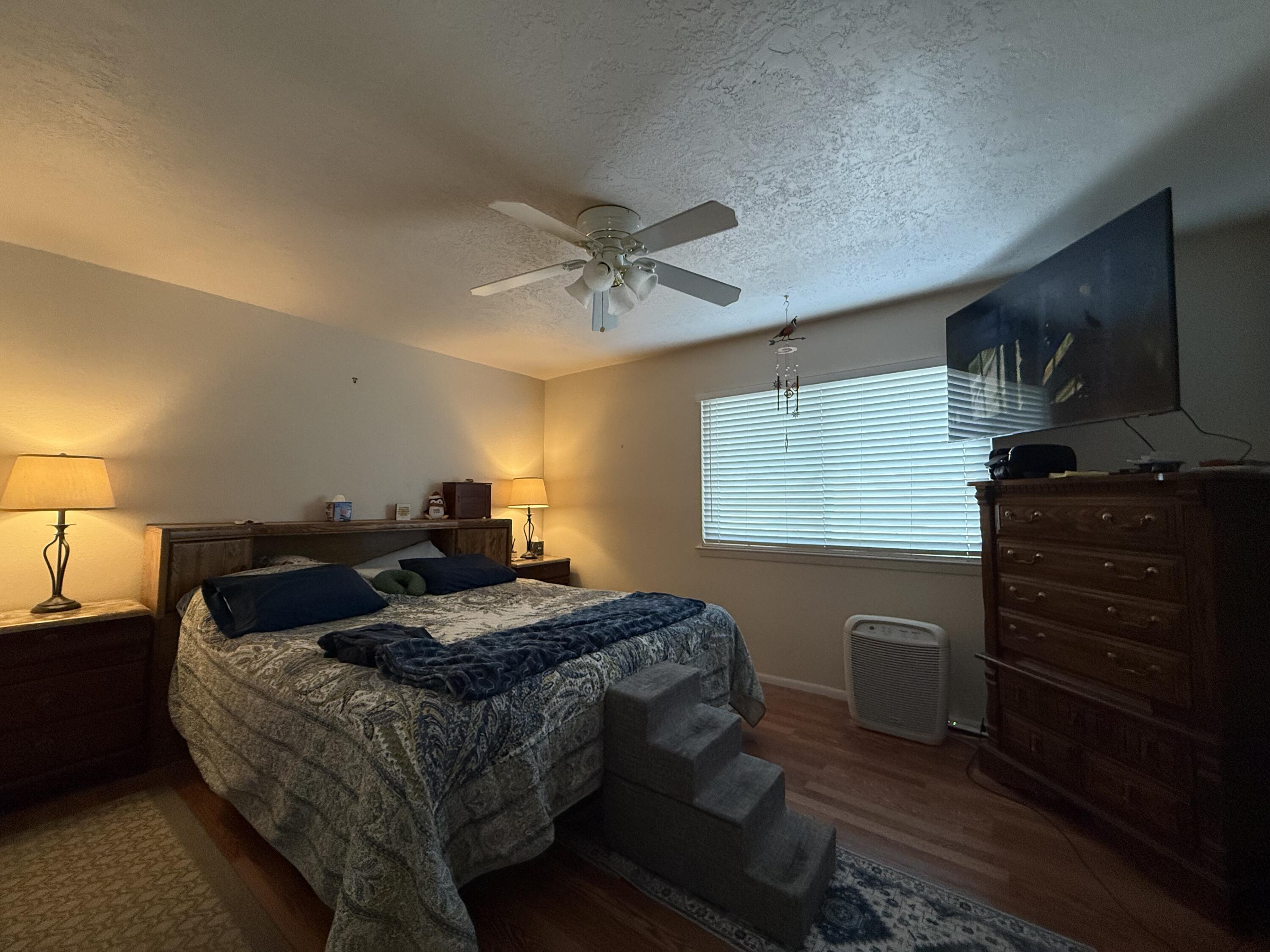 Photo 11 — 7409 Pecos Trail NW