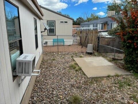 Photo 2 — 632 Fawn Trail SE