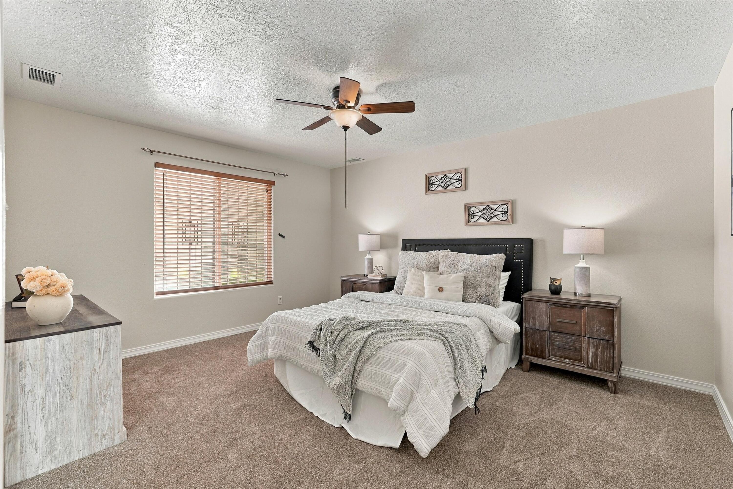 Photo 17 — 2504 Woodhill Drive NW