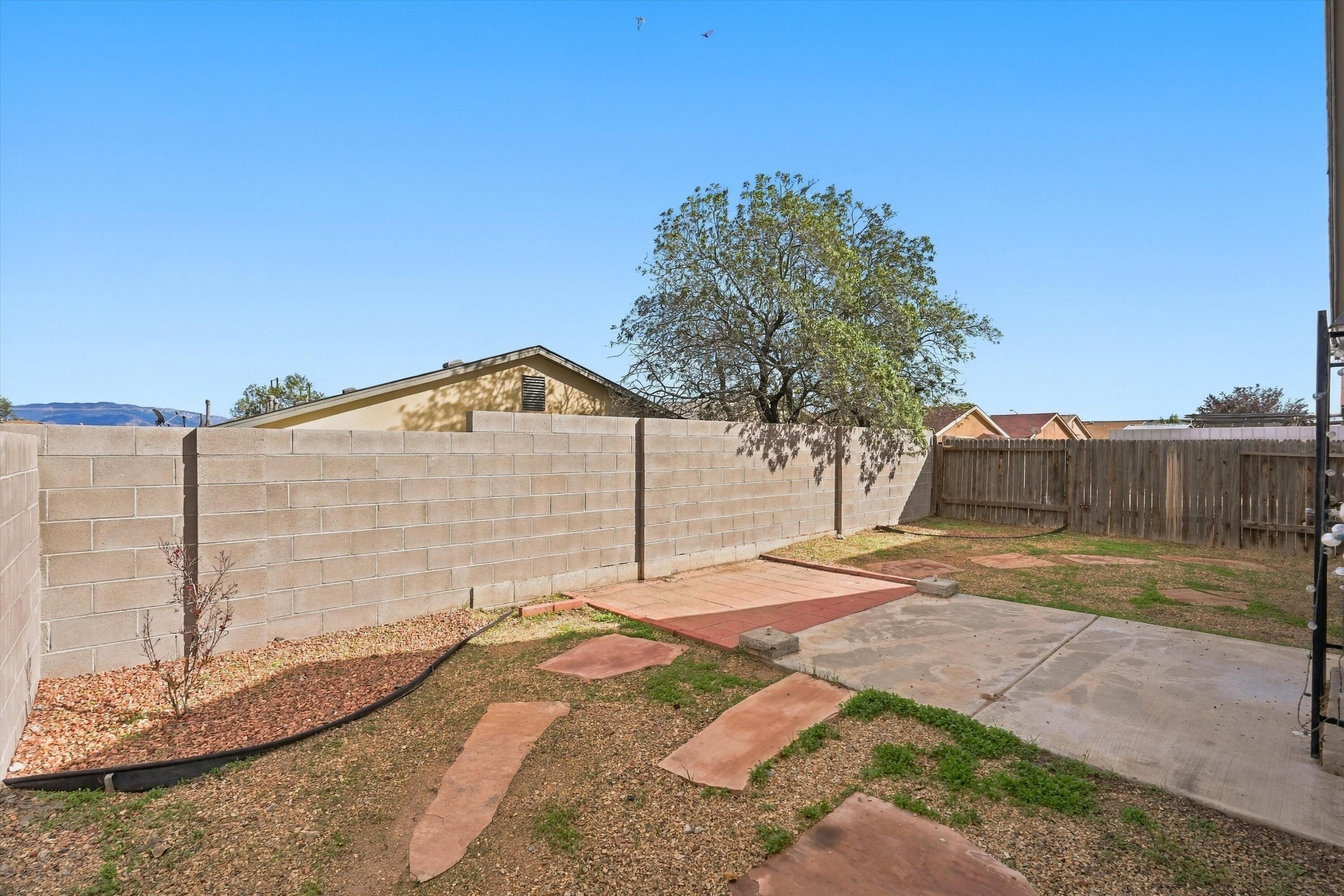 Photo 6 — 2504 Woodhill Drive NW