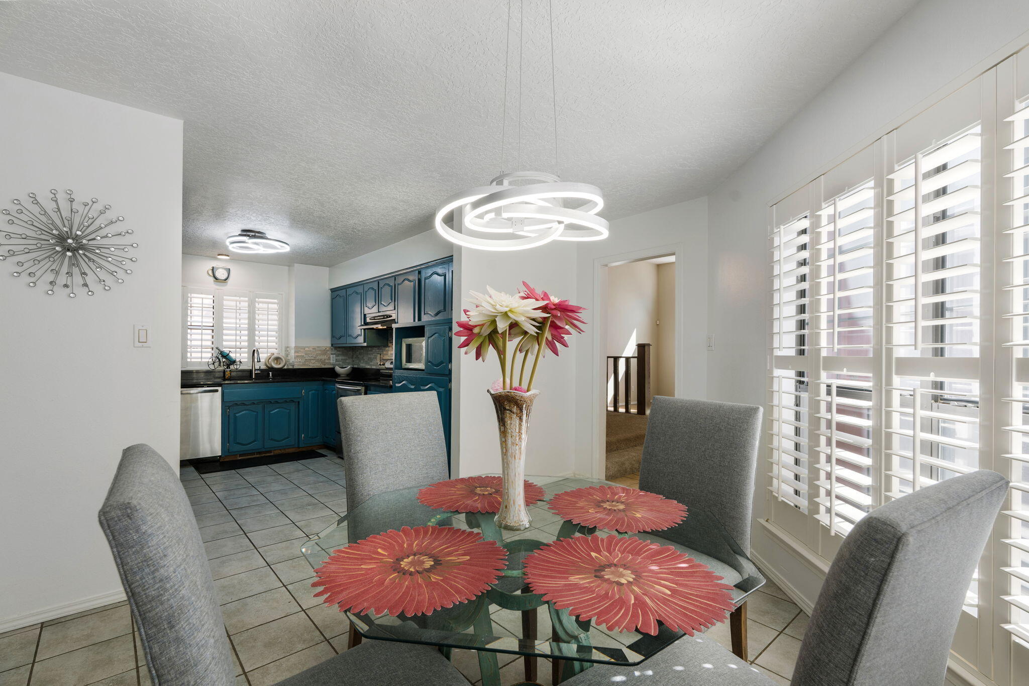 Photo 17 — 9404 Peralta Road NE