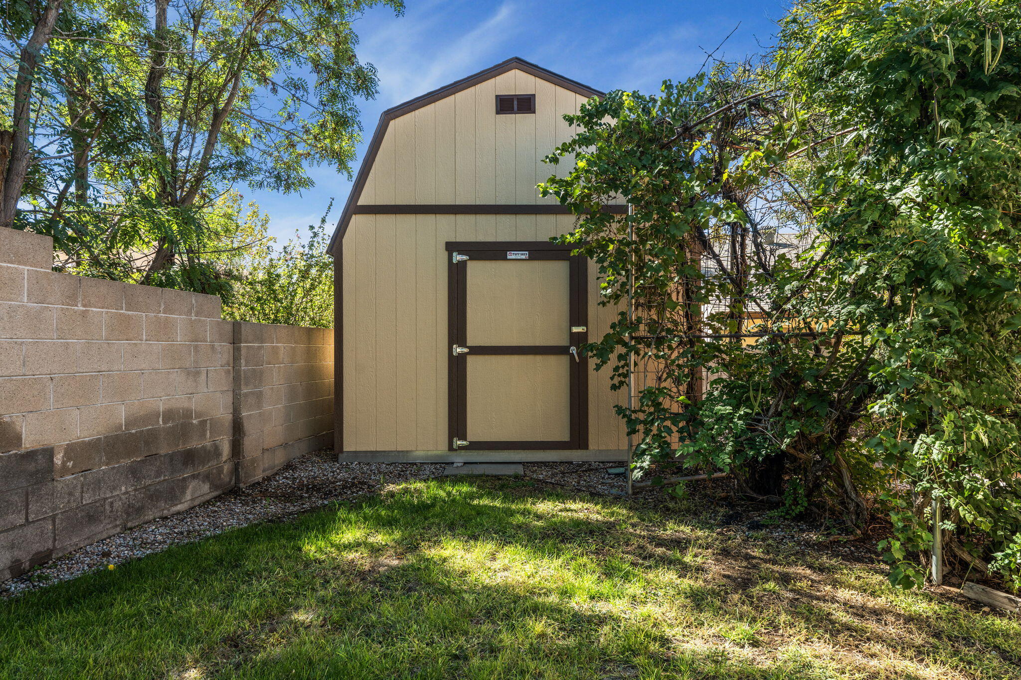 Photo 4 — 9404 Peralta Road NE
