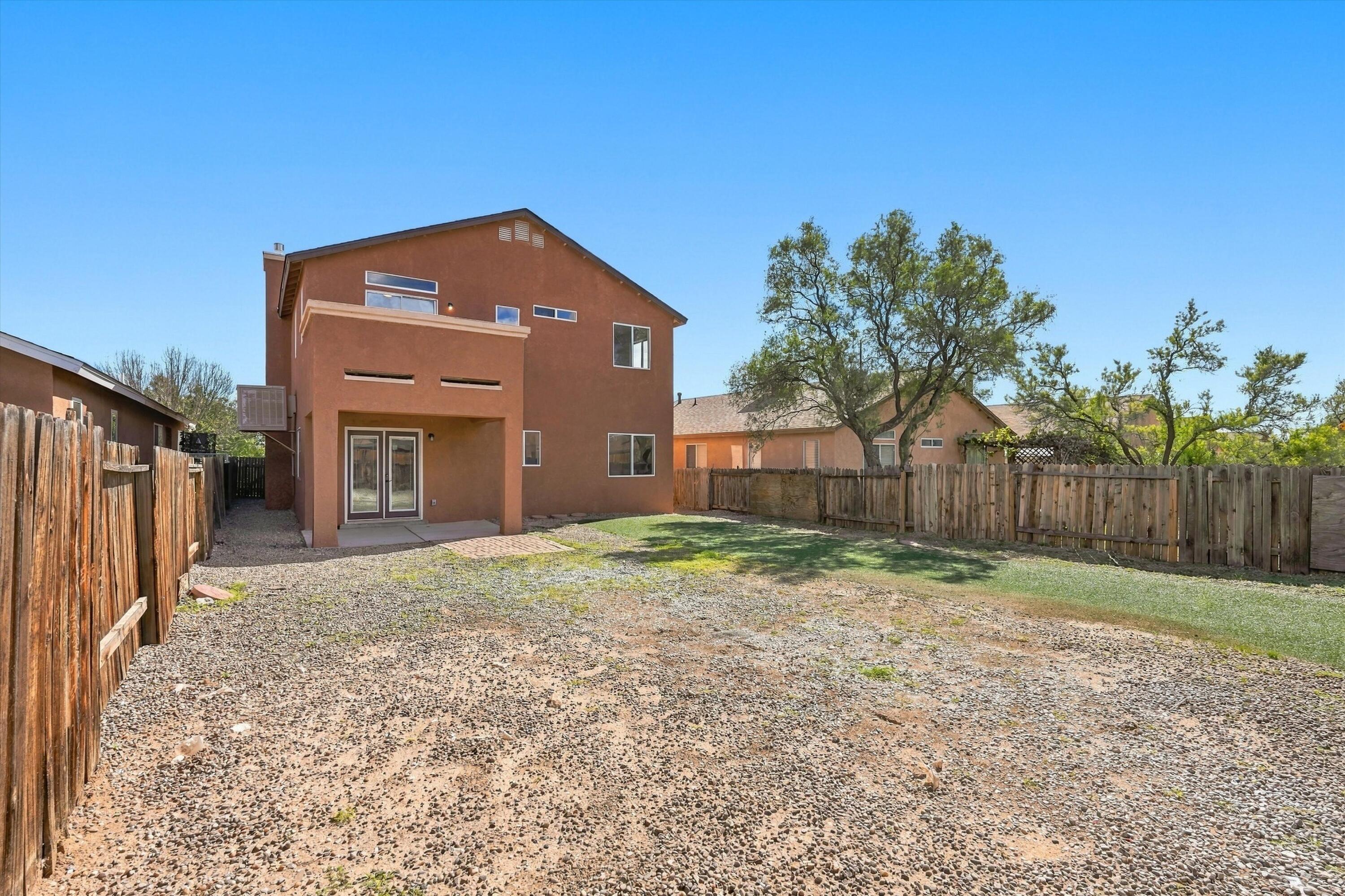 Photo 7 — 10643 Rockcliff Drive NW