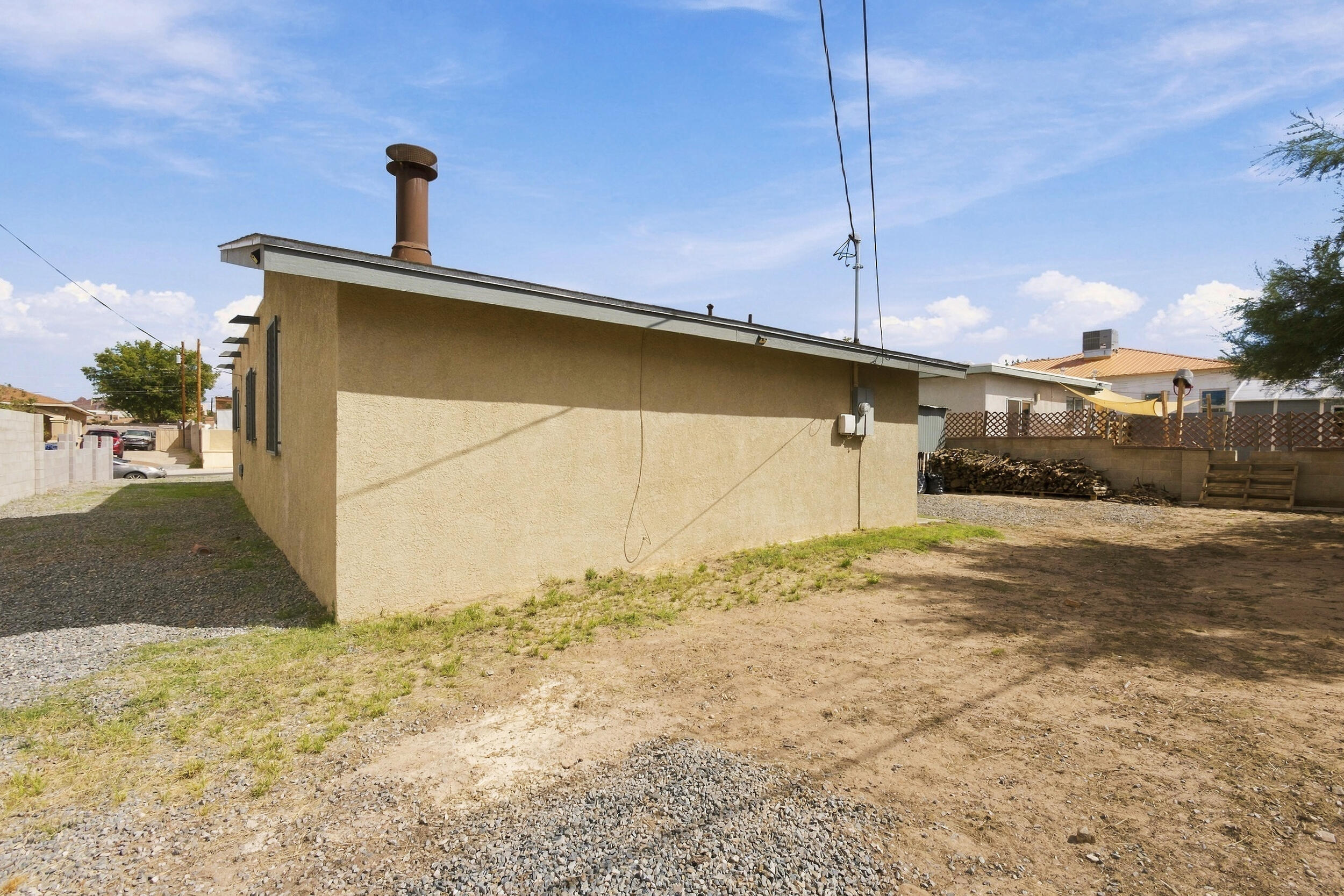 Photo 4 — 1324 Spence Avenue SE