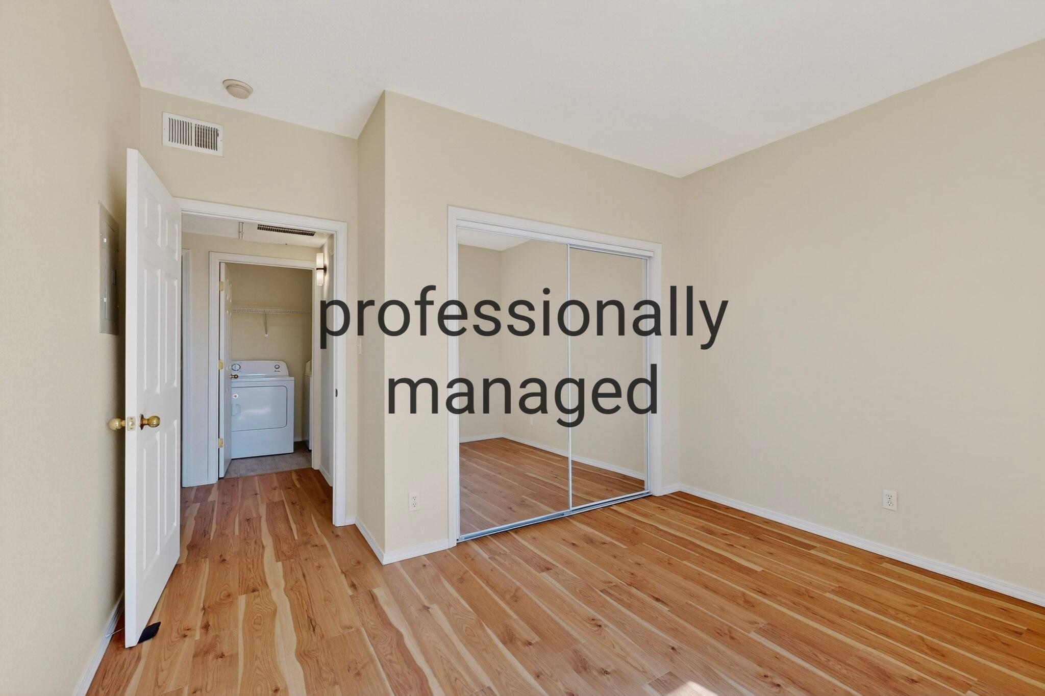 Photo 11 — 1121 MEADOWLARK Way SE C