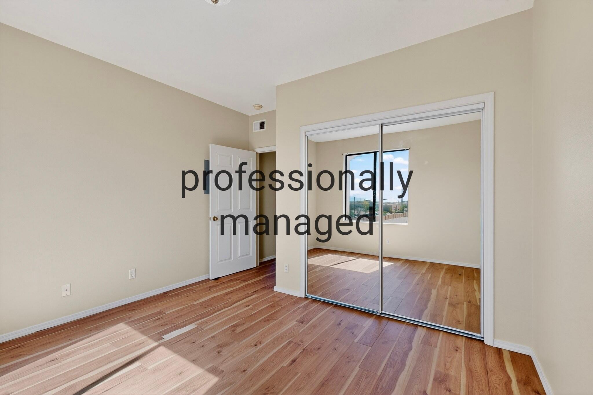 Photo 9 — 1121 MEADOWLARK Way SE C