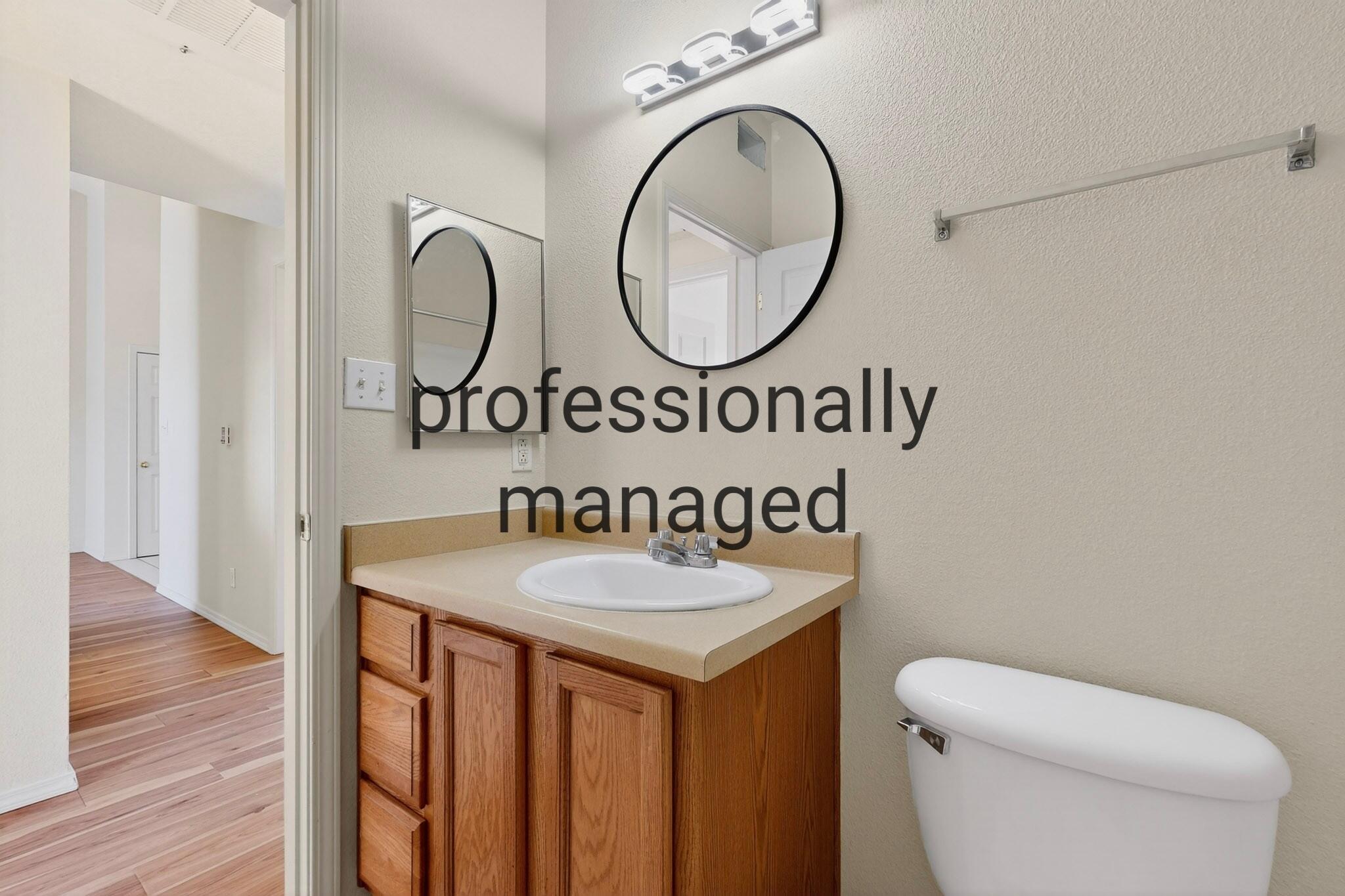 Photo 7 — 1121 MEADOWLARK Way SE C