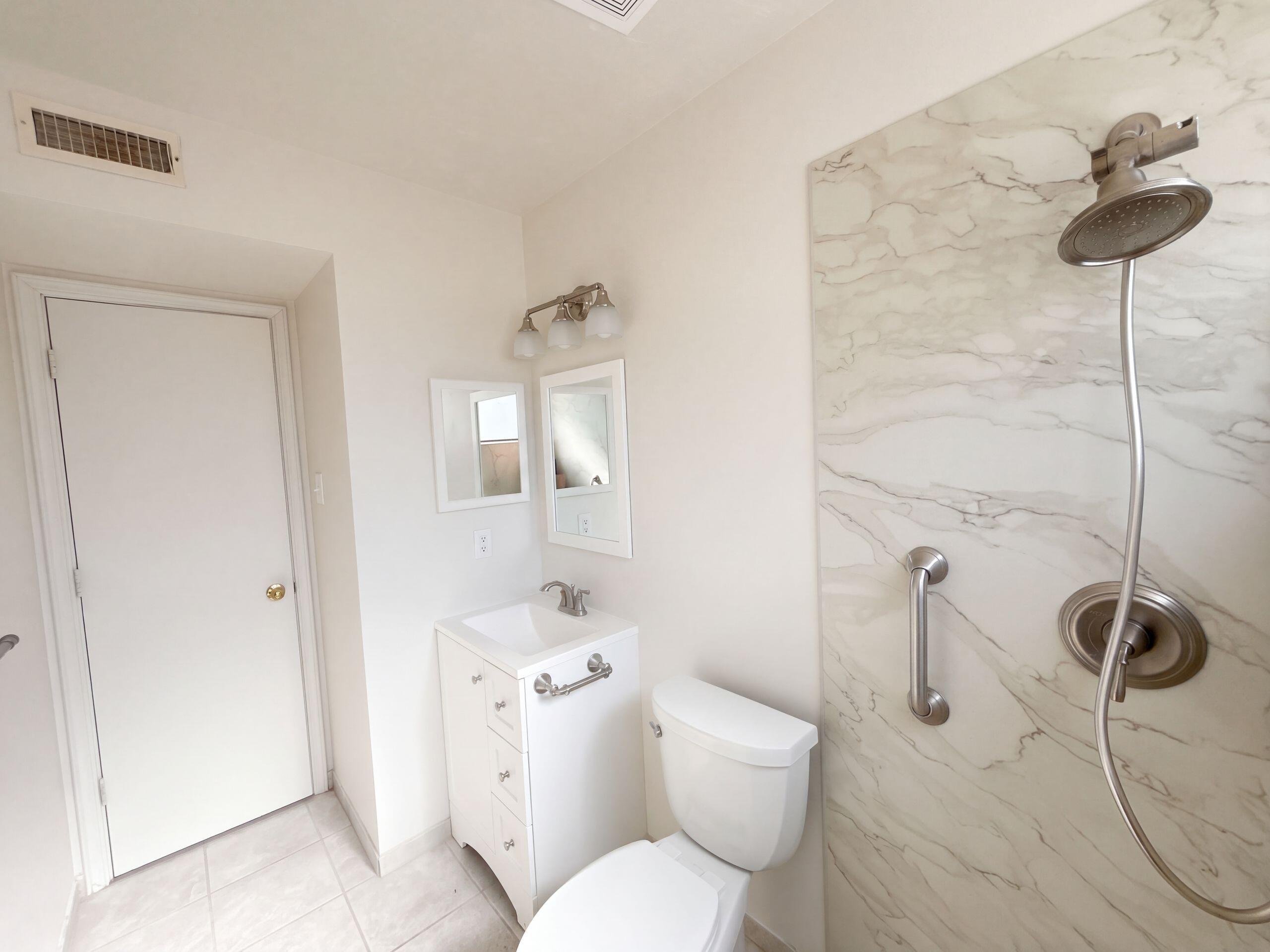 Photo 13 — 5501 Chapel Drive NW