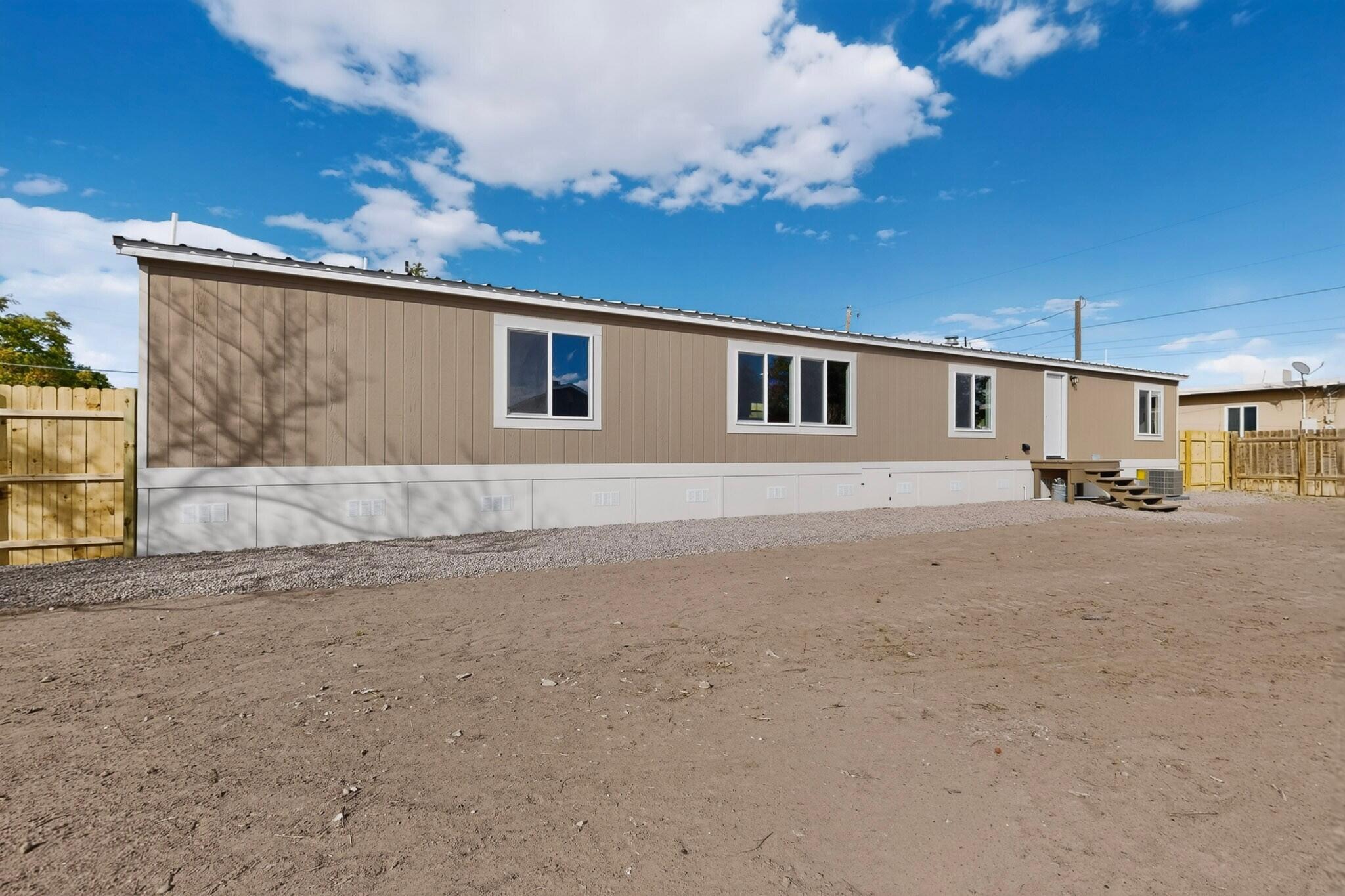 Photo 8 — 212 Clark Road SW