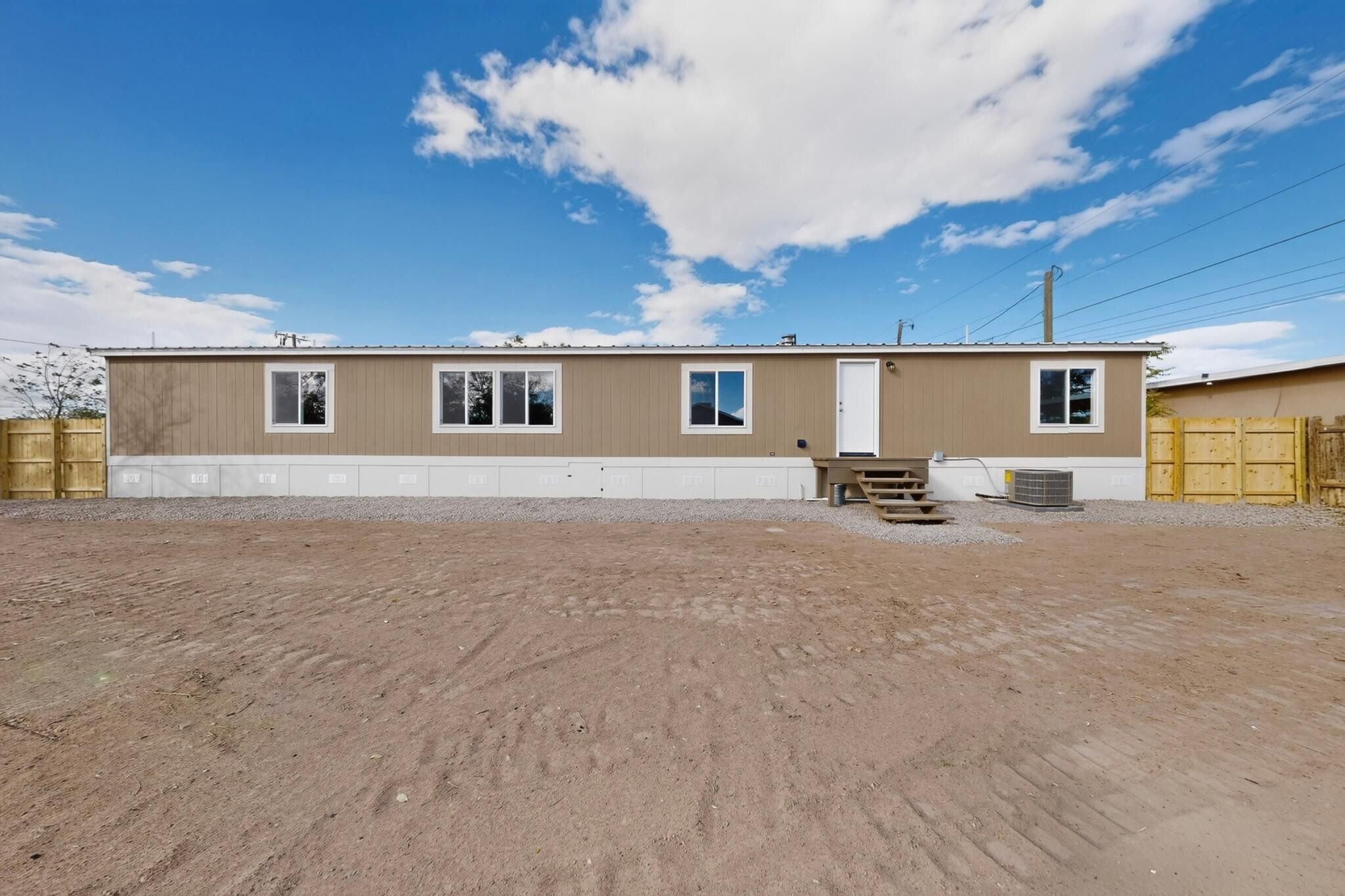Photo 7 — 212 Clark Road SW