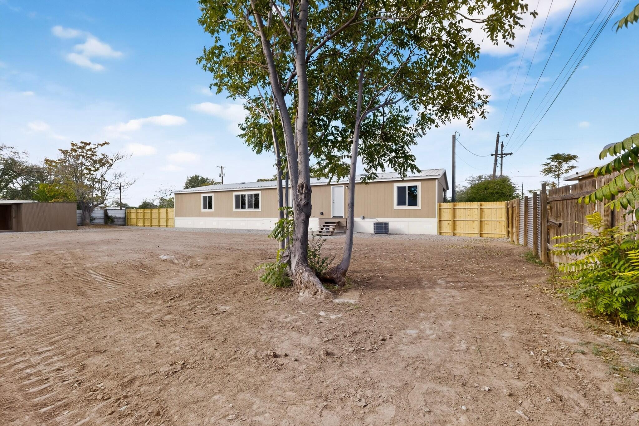 Photo 6 — 212 Clark Road SW