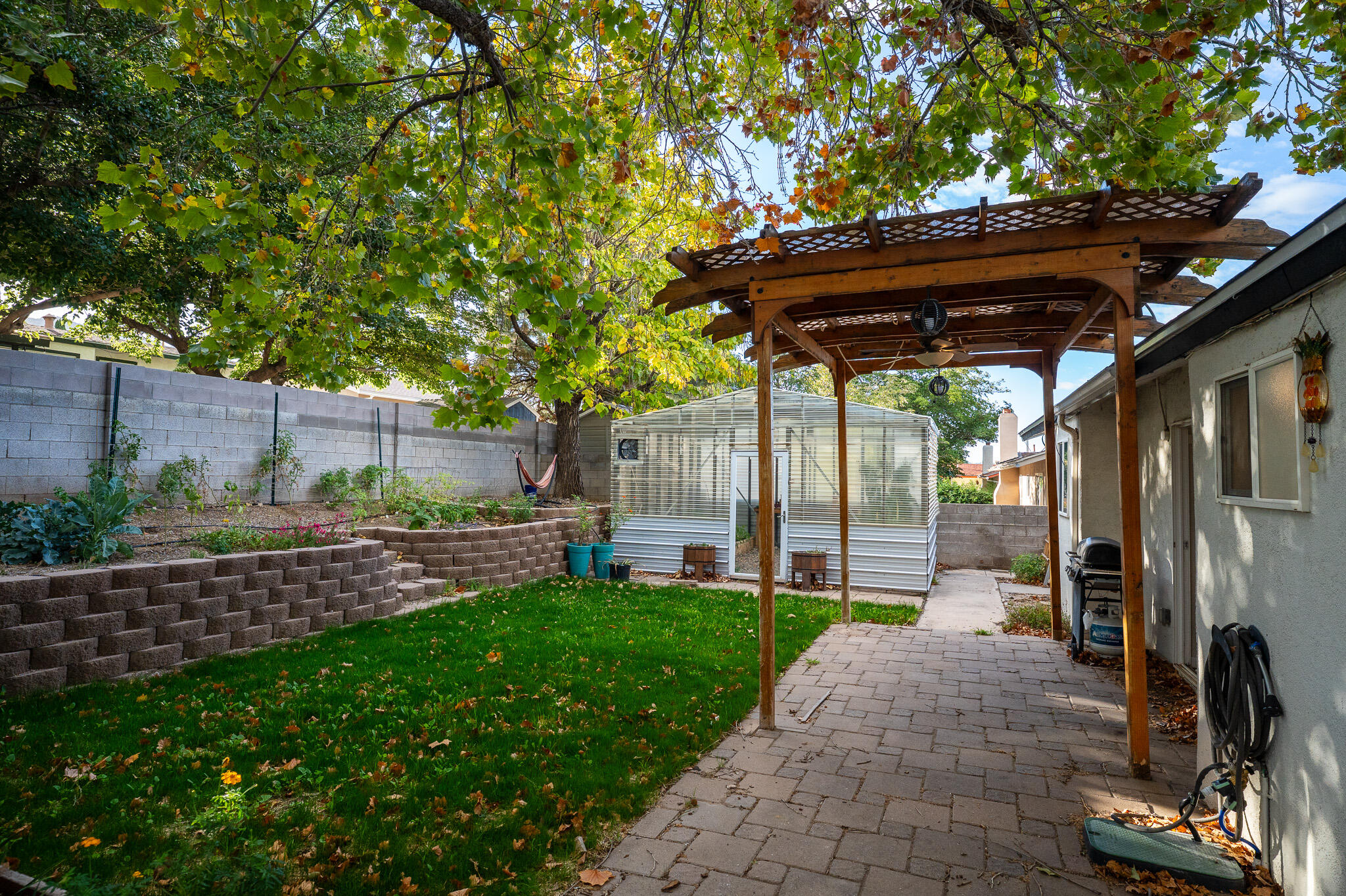Photo 12 — 1236 Hupmobile Drive NE