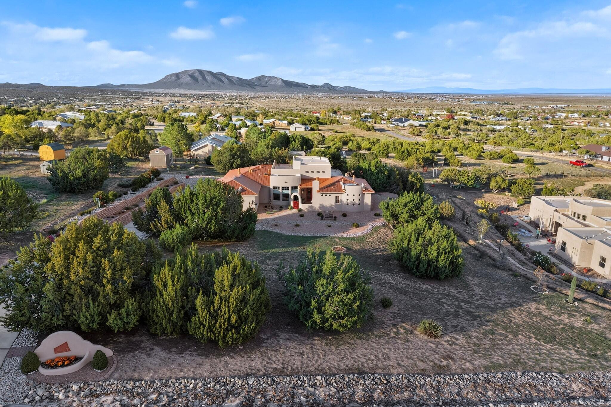7 Camino Coyote, Edgewood, NM 87015
