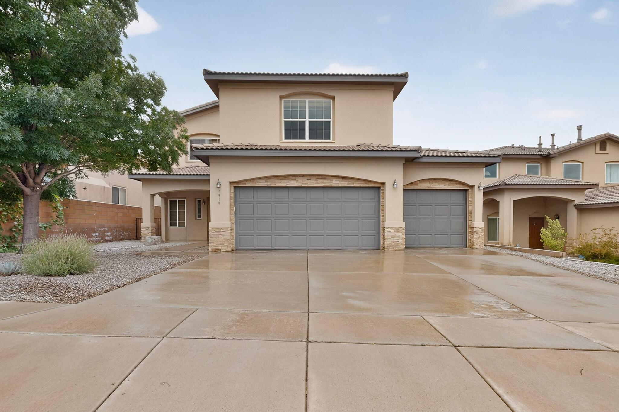 1919 Cam Fella Street SE, Albuquerque, NM 87123