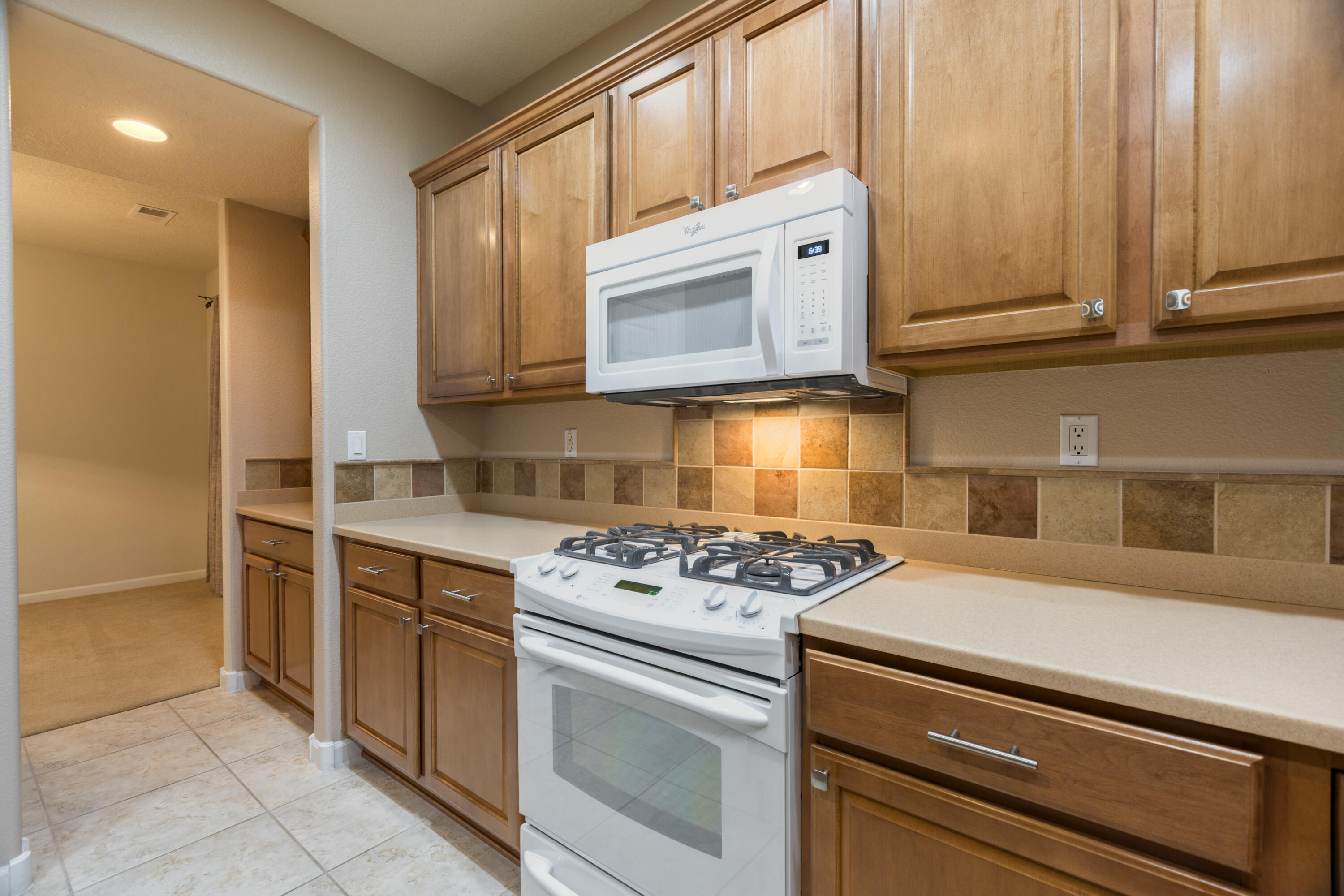 Photo 20 — 7113 Fairbanks Drive NE