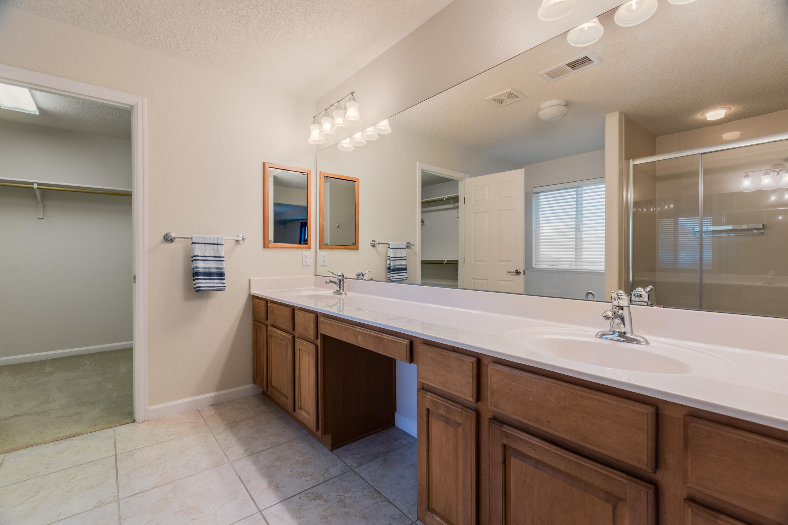 Photo 14 — 7113 Fairbanks Drive NE