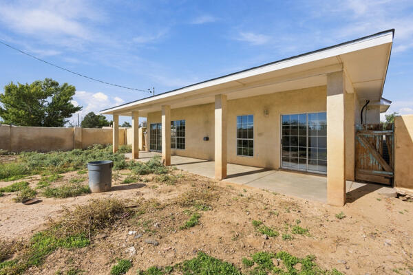 Photo 12 — 13 La Loma Court