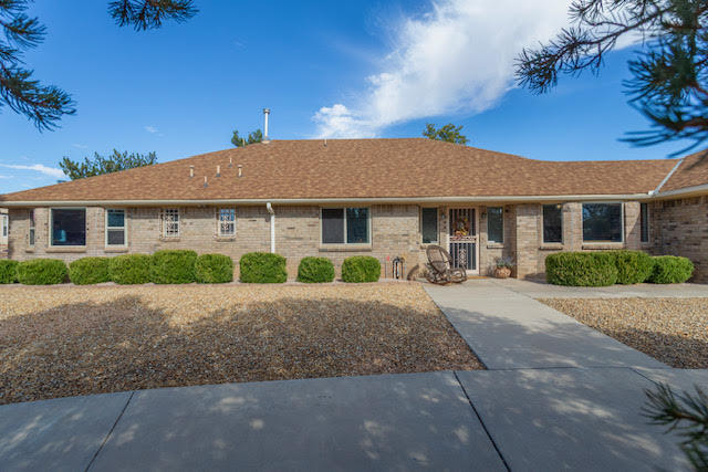 5003 Russell Drive NW, Albuquerque, NM 87114