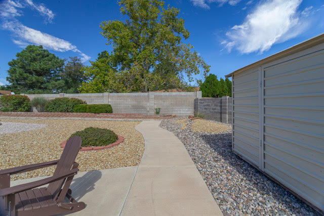 Photo 12 — 5003 Russell Drive NW
