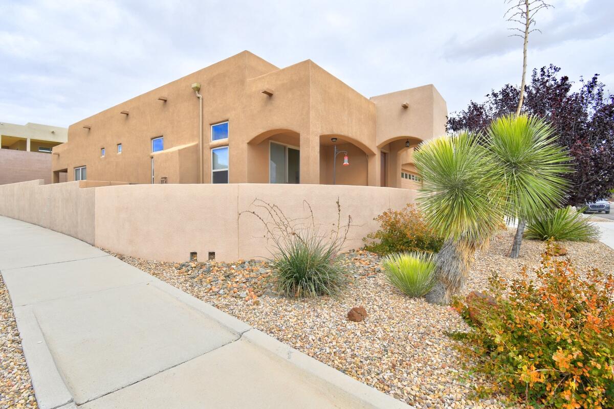 Photo 18 — 6101 Santa Fe Trail Drive NE