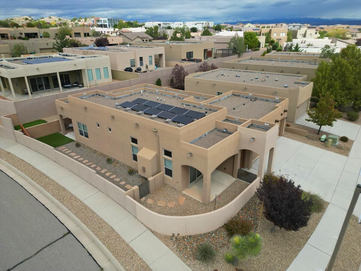 Photo 16 — 6101 Santa Fe Trail Drive NE