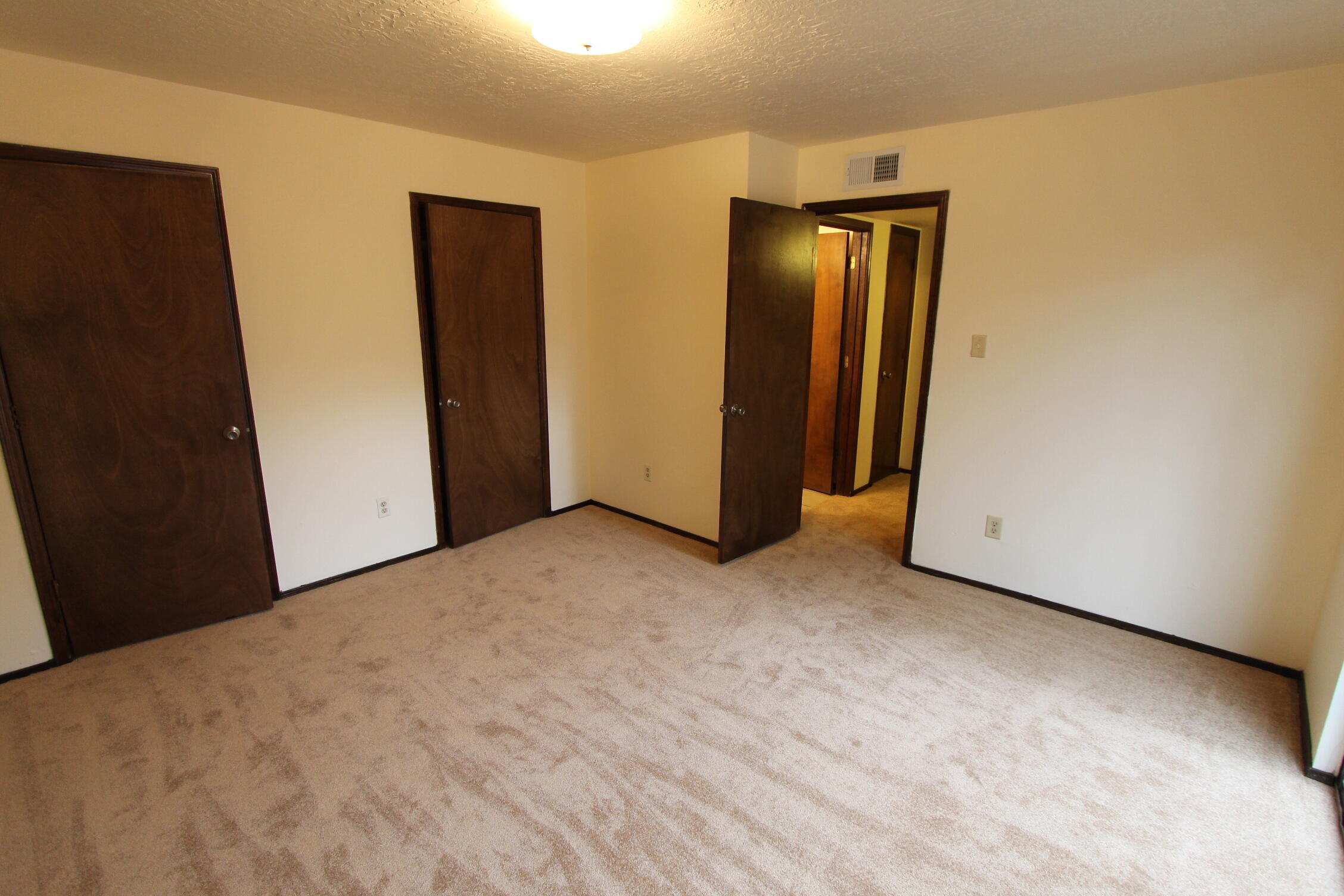 Photo 8 — 11400 Prospect Avenue NE A