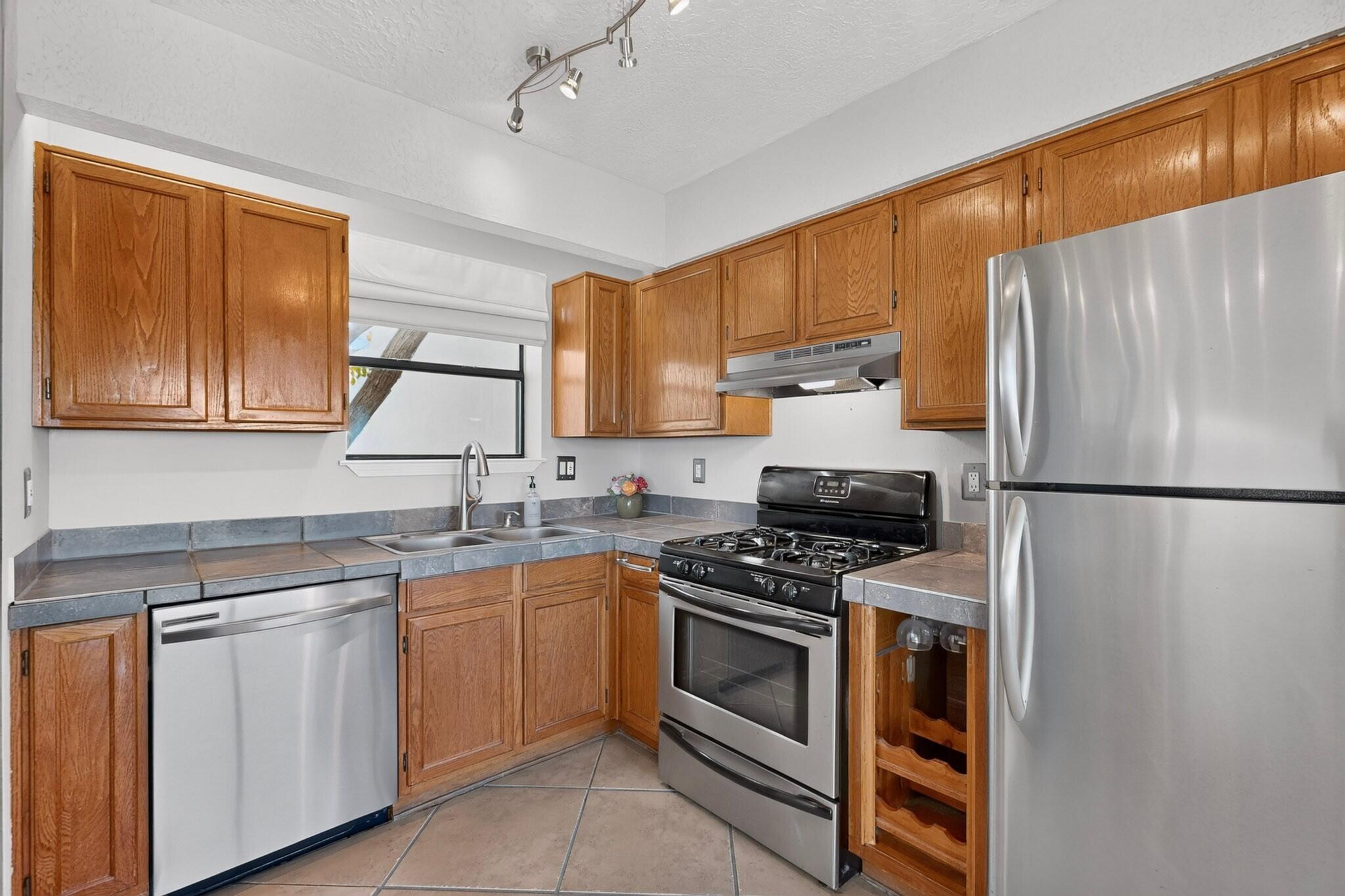 Photo 15 — 517 Pinon Creek Road SE