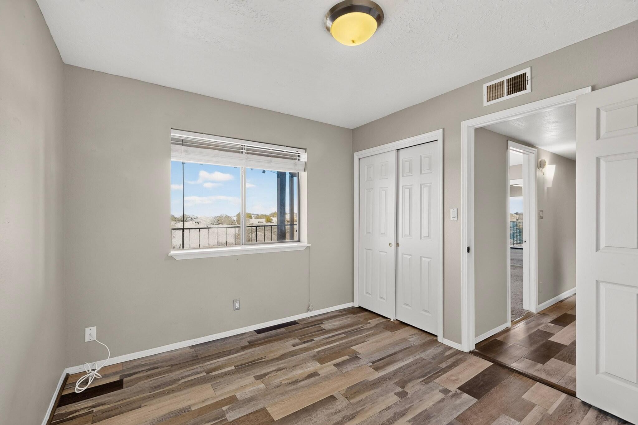 Photo 4 — 517 Pinon Creek Road SE