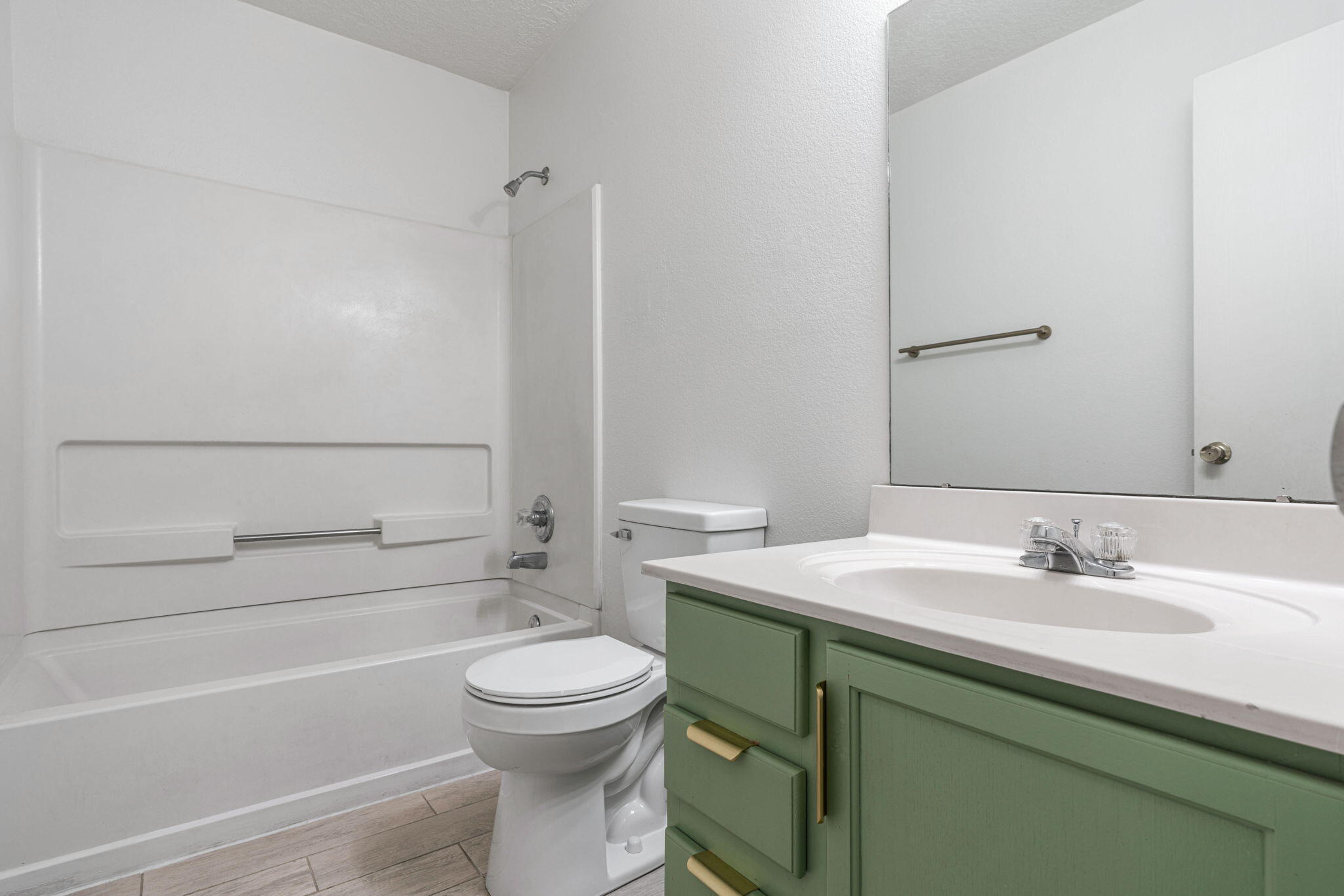 Photo 4 — 1720 Violetas Road NW