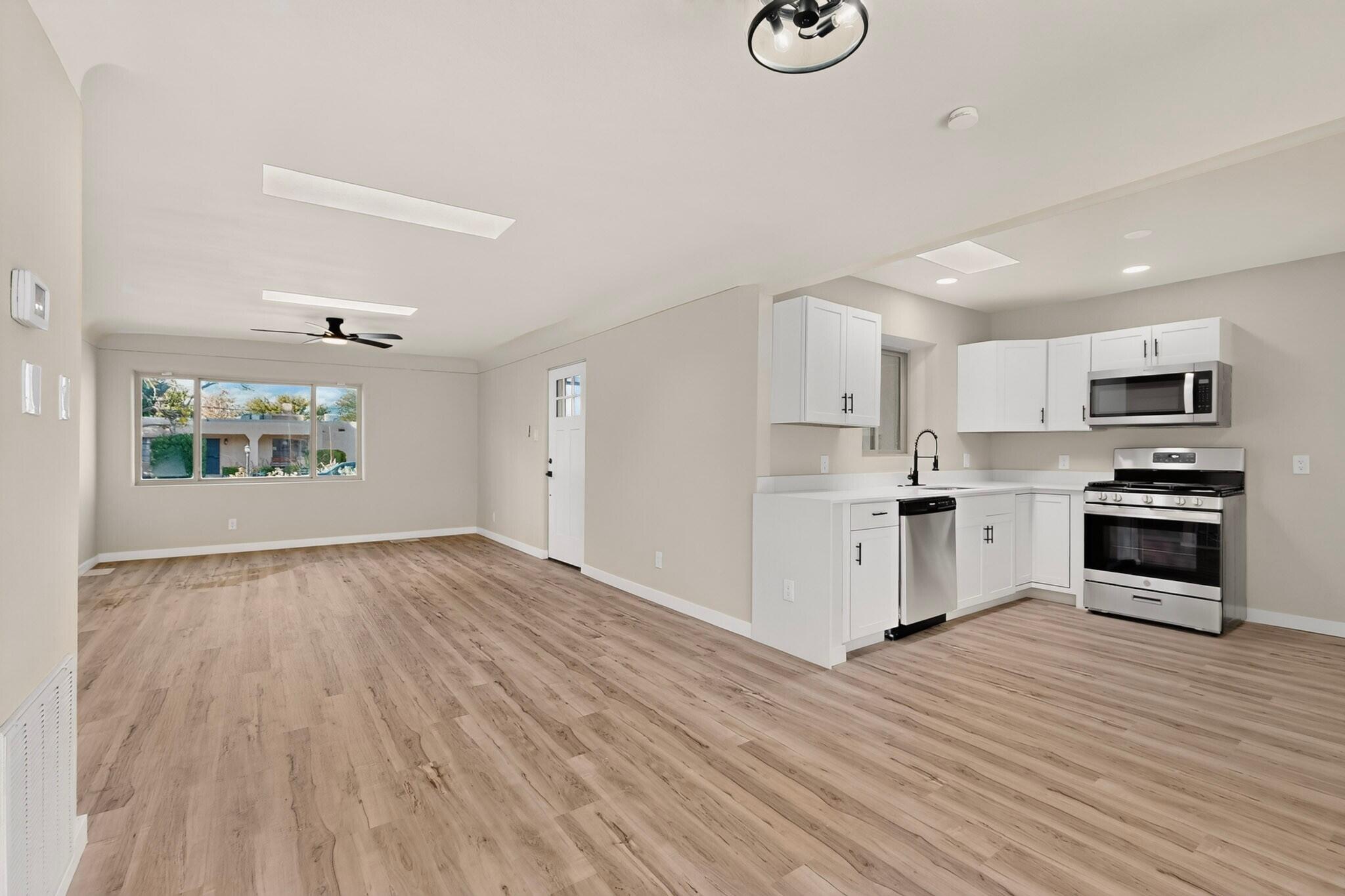 Photo 4 — 4204 Courtney Avenue NE