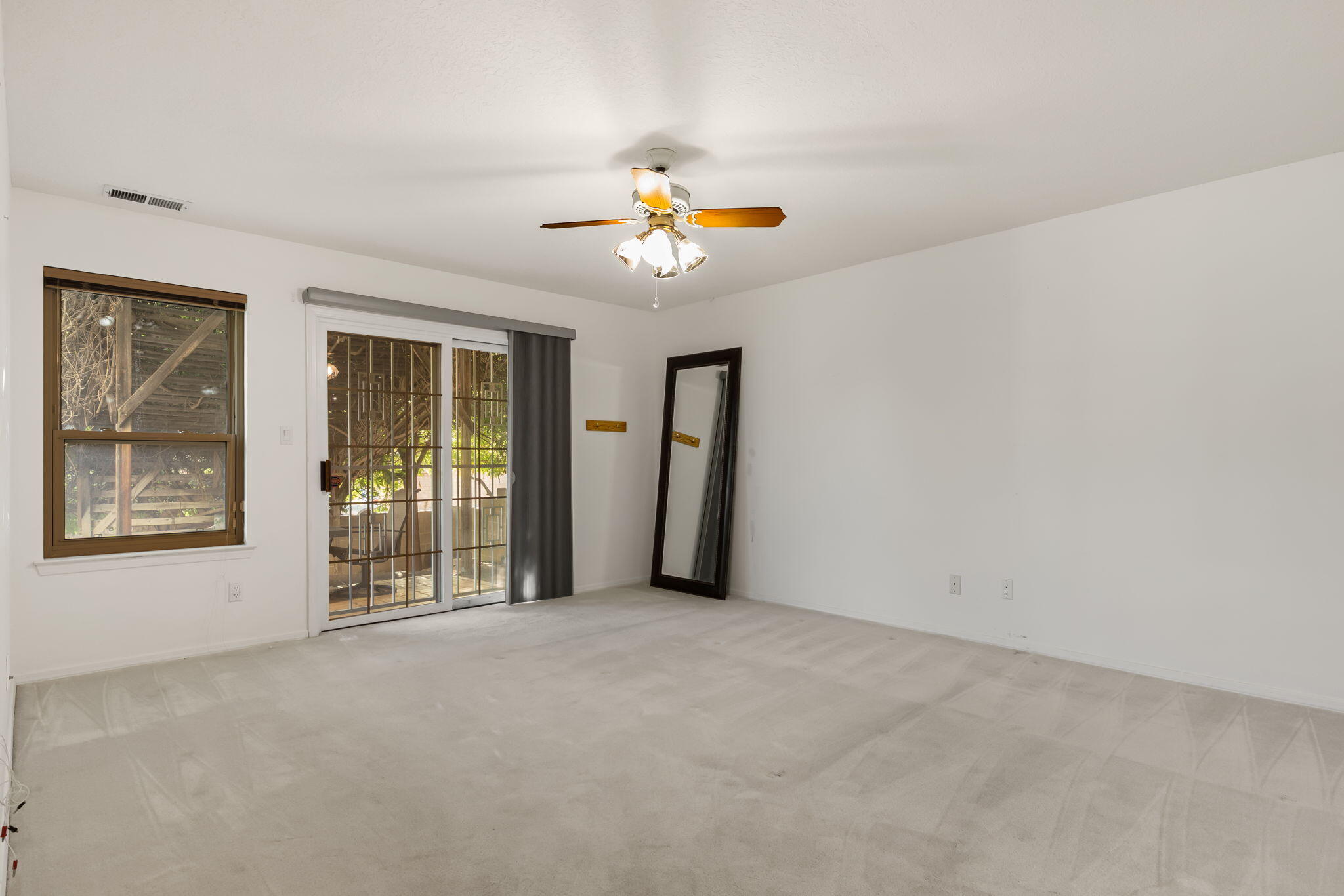Photo 3 — 13932 Villa Sandia Place NE