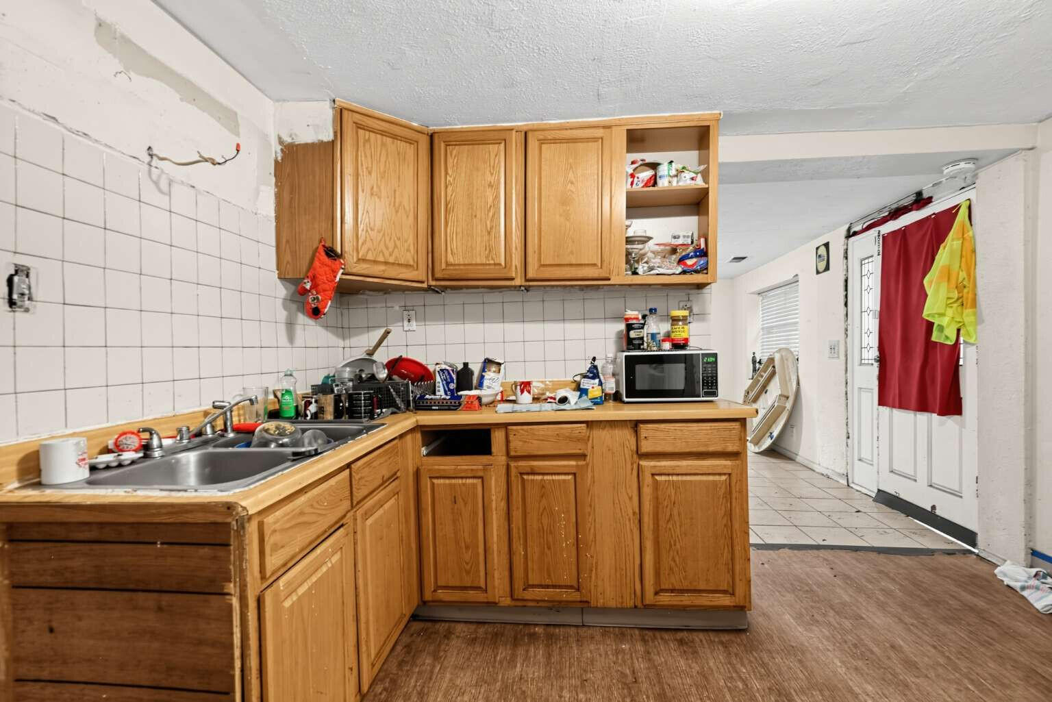 Photo 4 — 3832 Evansdale Road NW