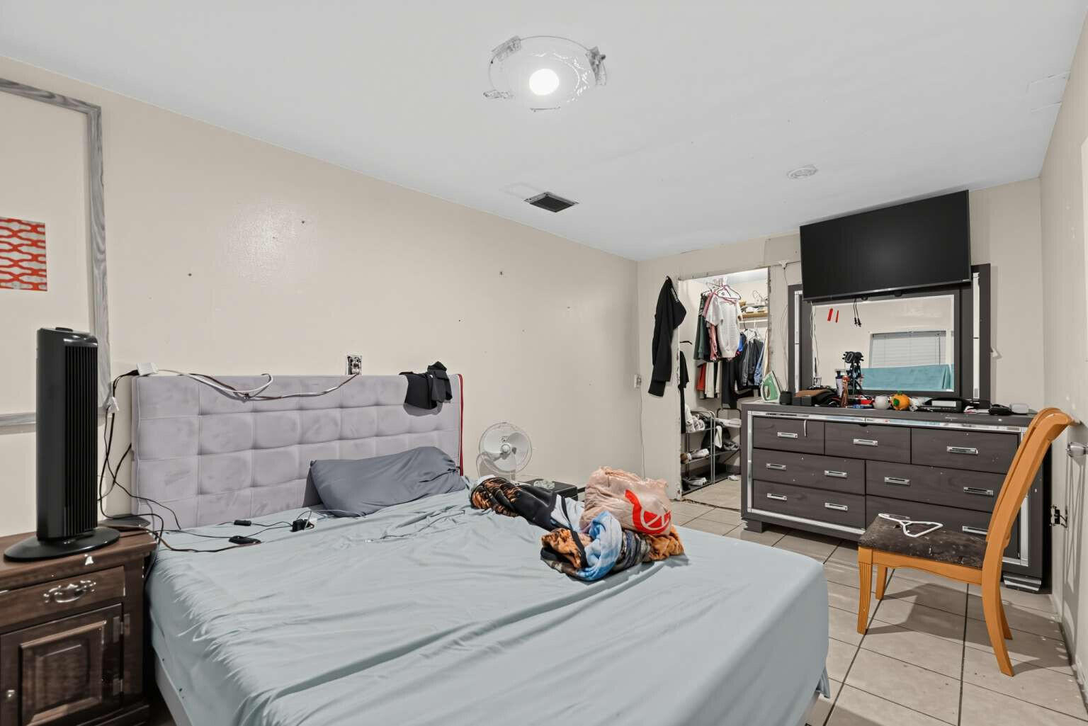 Photo 7 — 3832 Evansdale Road NW