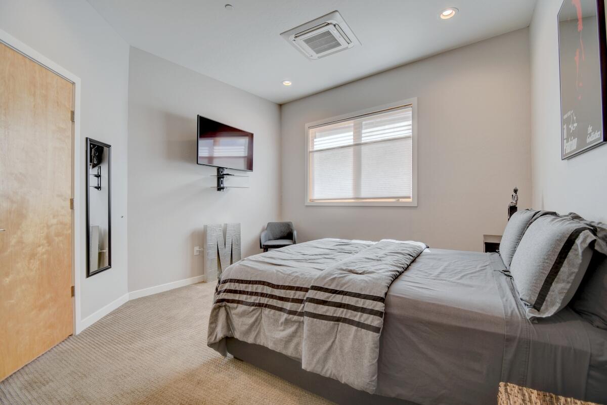 Photo 12 — 3600 Central Avenue SE UNIT 105
