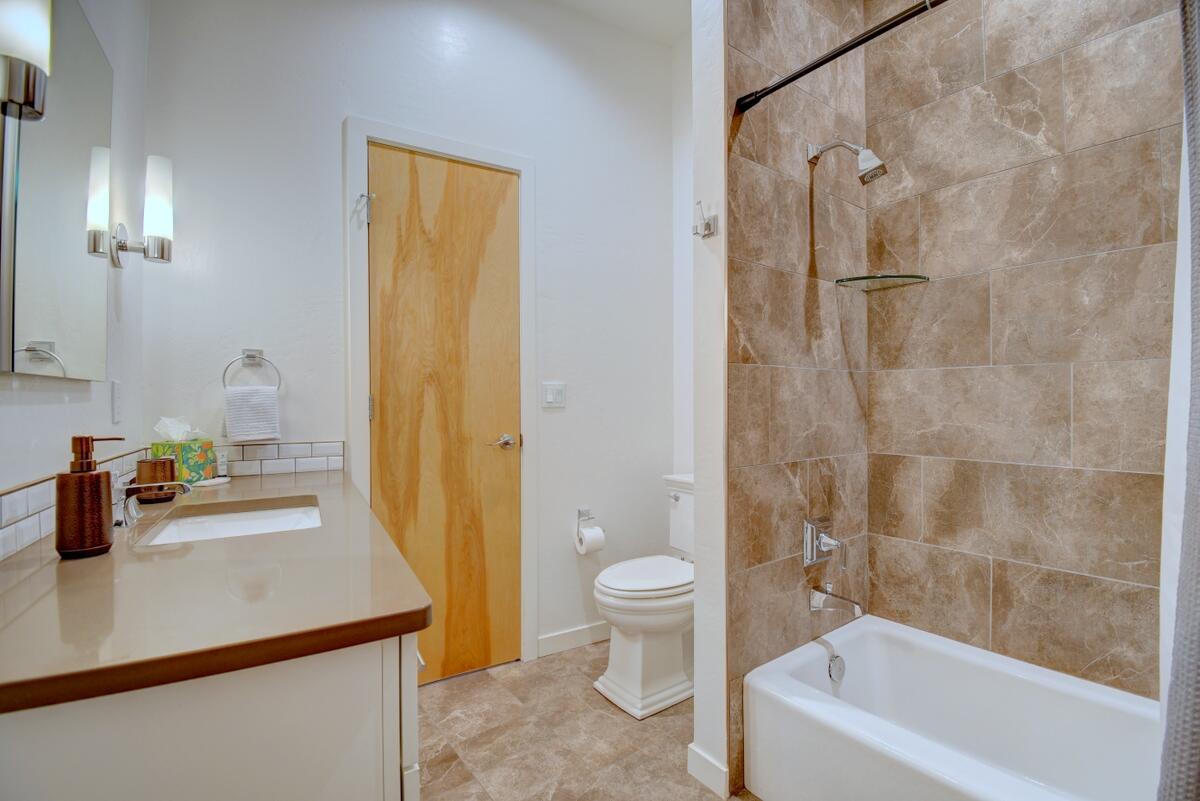 Photo 17 — 3600 Central Avenue SE UNIT 105