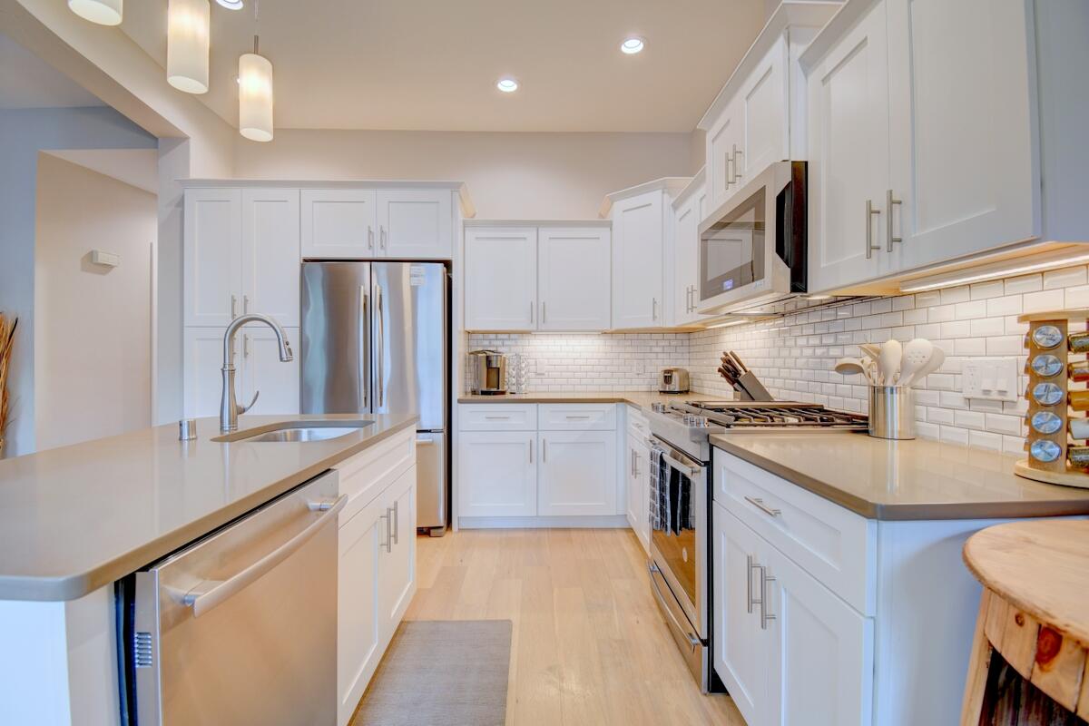 Photo 7 — 3600 Central Avenue SE UNIT 105