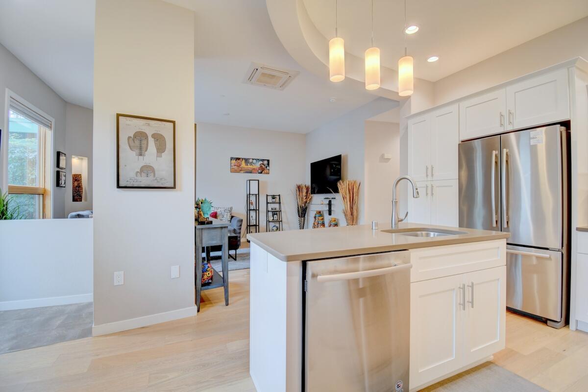 Photo 9 — 3600 Central Avenue SE UNIT 105