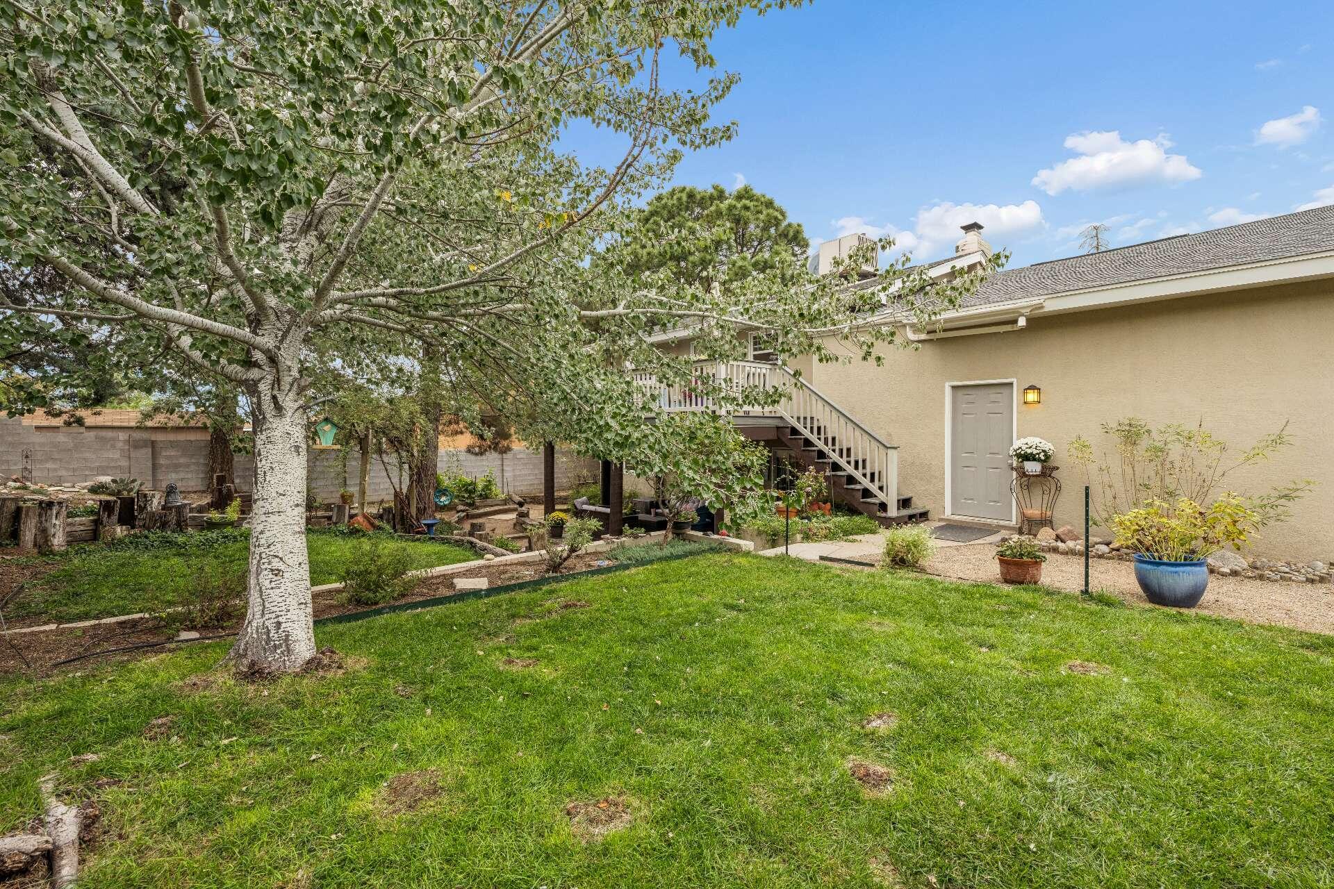 Photo 20 — 1820 Embudo Drive NE