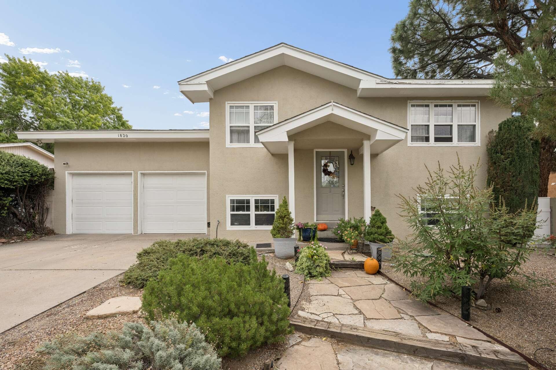 Photo 10 — 1820 Embudo Drive NE