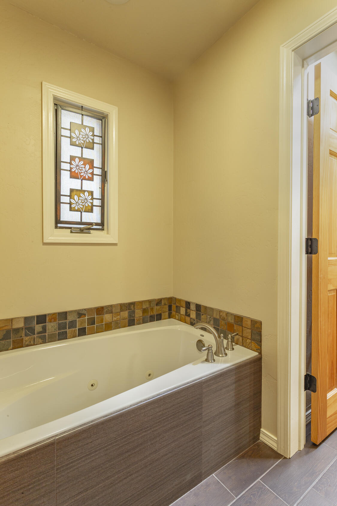 Photo 18 — 1621 Stanford Drive NE