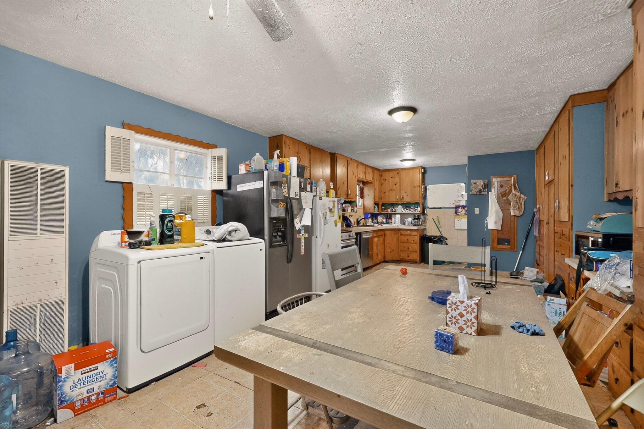 Photo 2 — 1330 Goff Boulevard SW