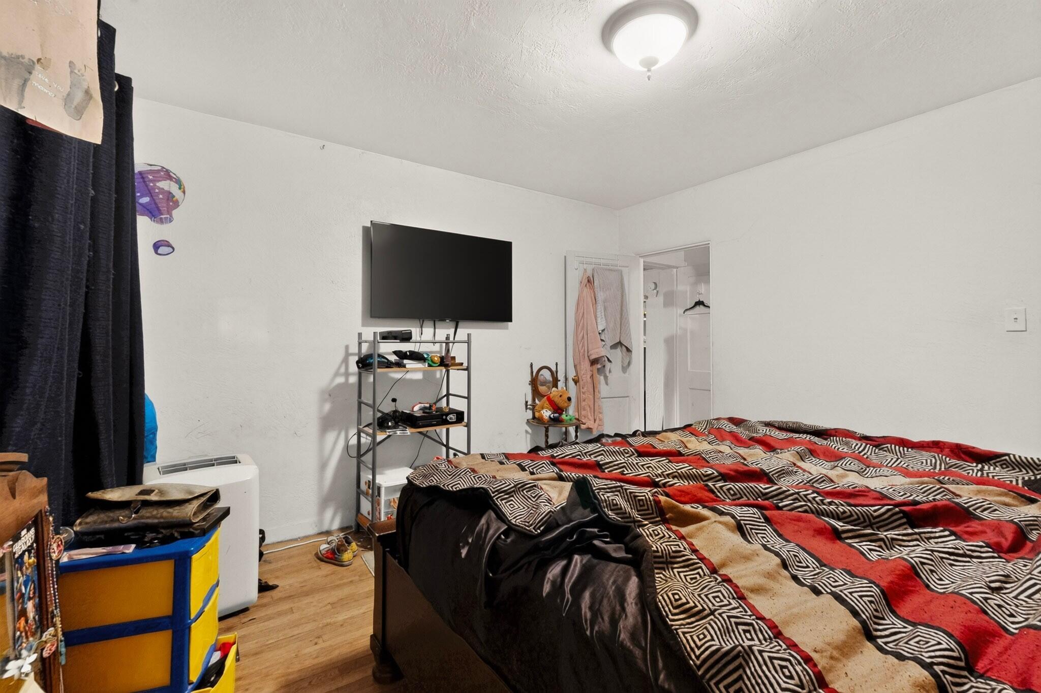 Photo 6 — 1330 Goff Boulevard SW