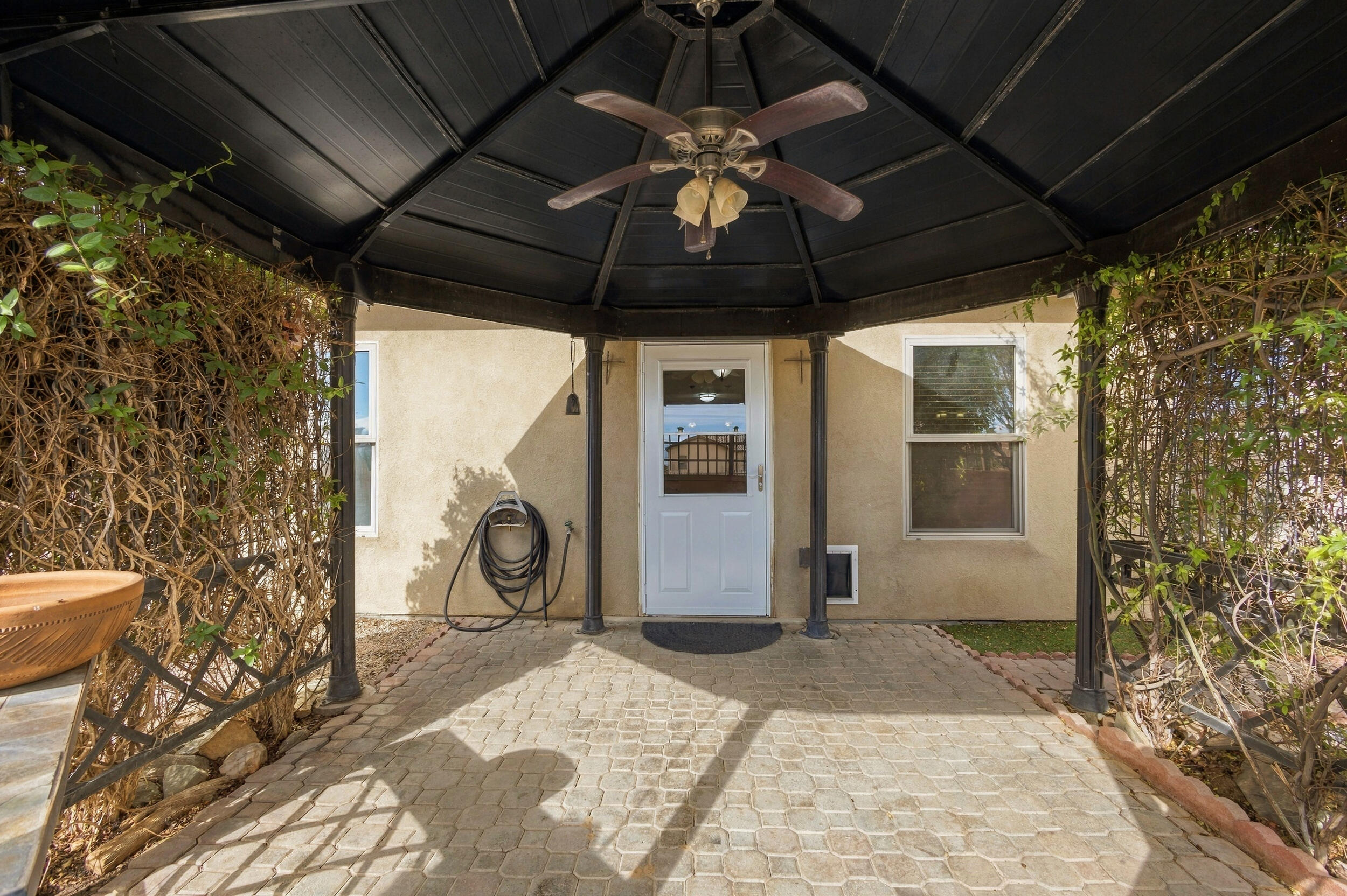 Photo 2 — 1690 Camino Rustica SW