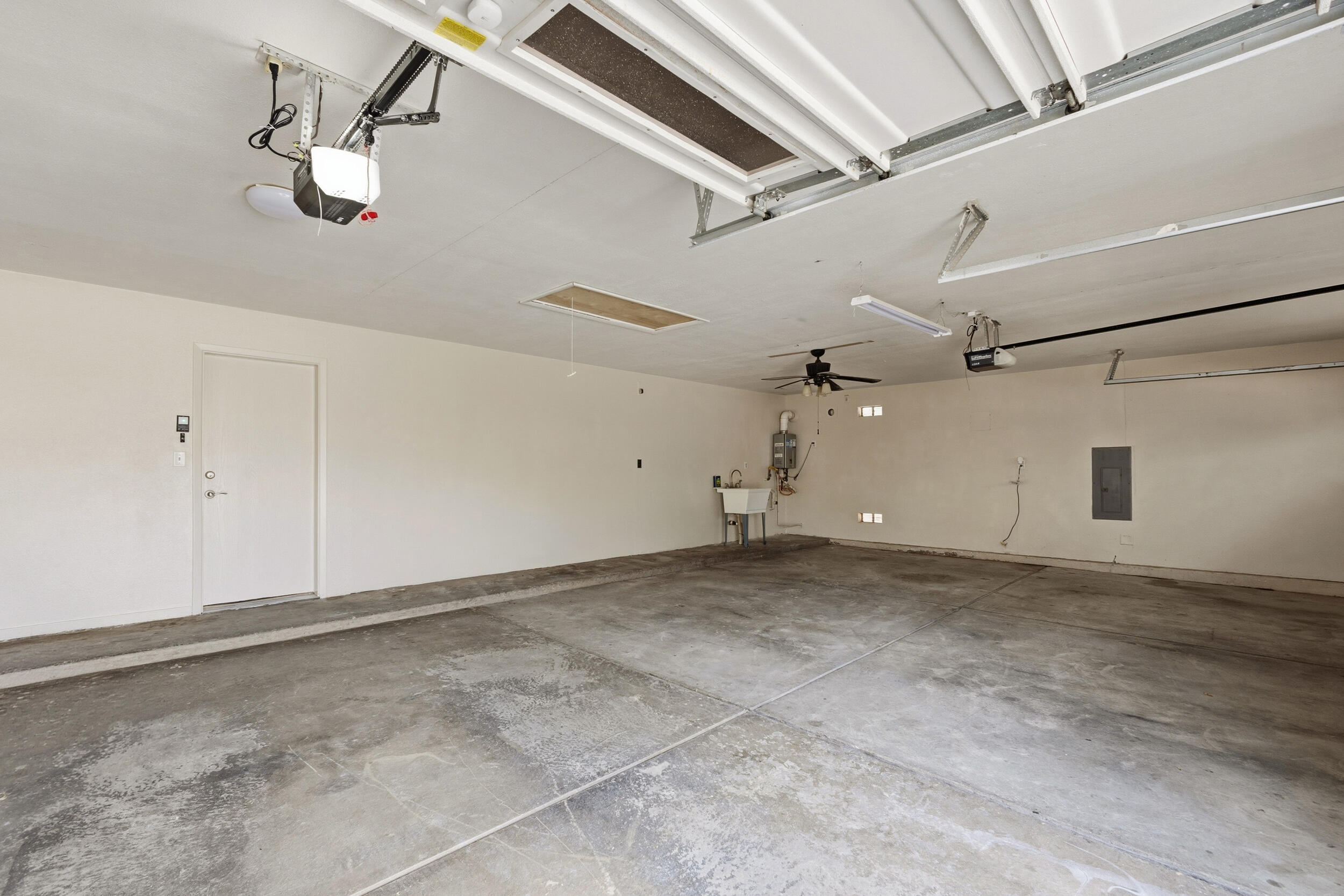 Photo 7 — 1690 Camino Rustica SW