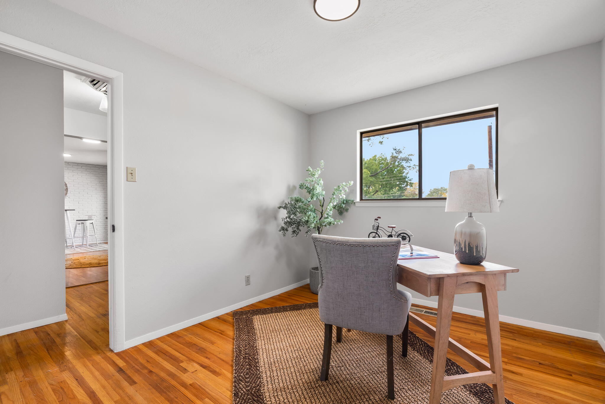 Photo 3 — 4321 Boone Street NE