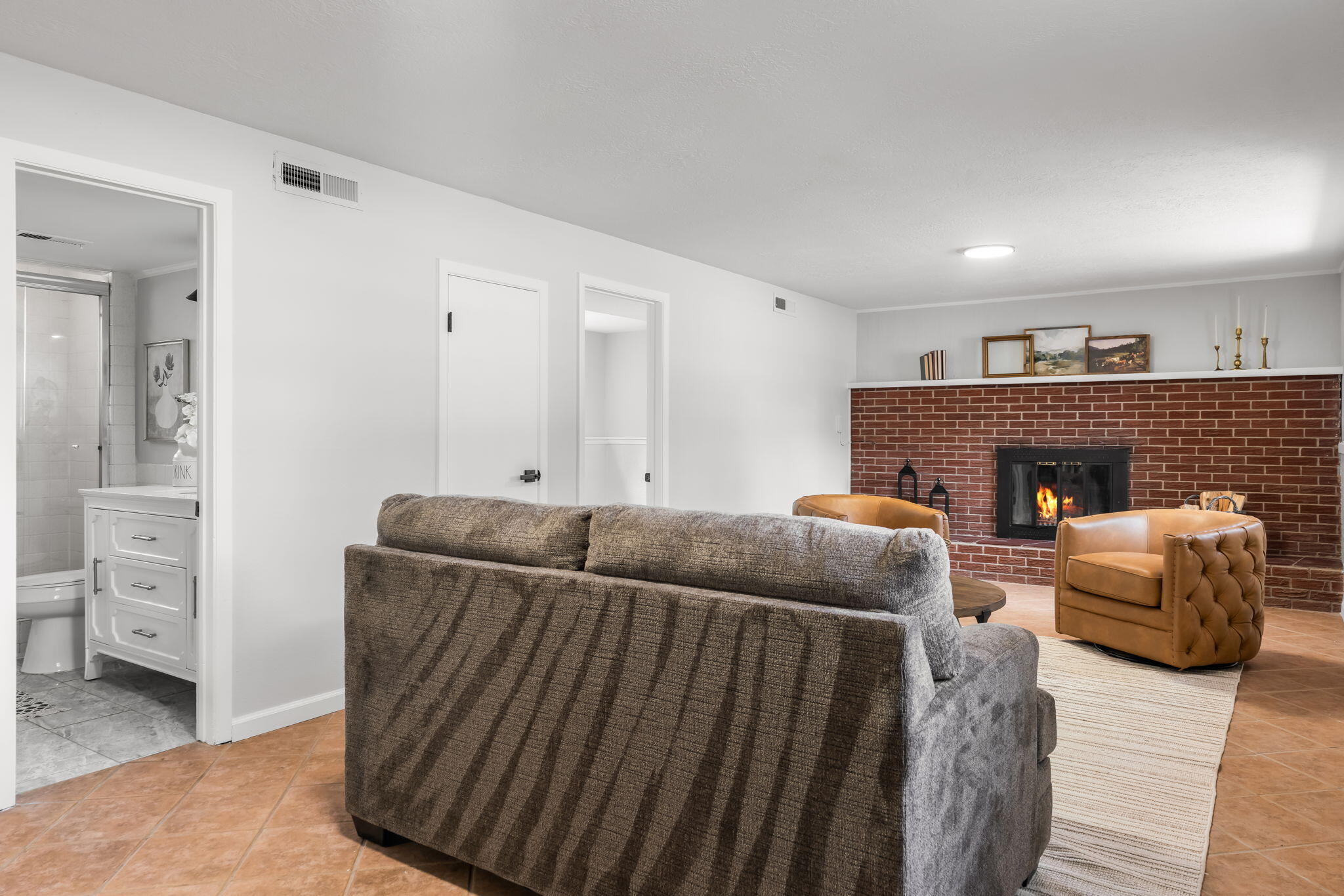 Photo 16 — 4321 Boone Street NE
