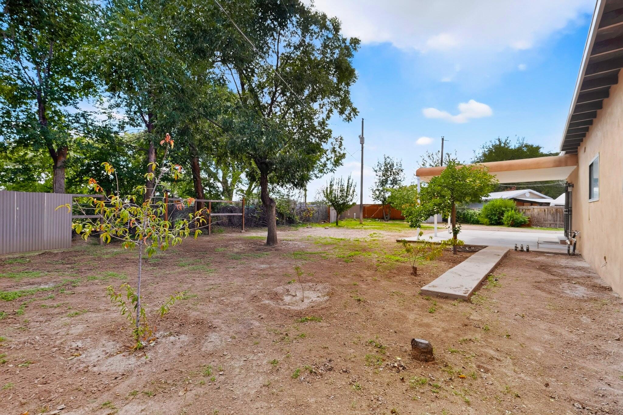 Photo 12 — 1508 San Lorenzo Place NW